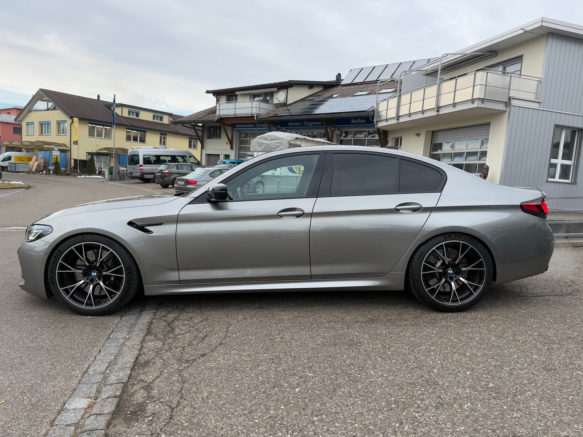 BMW M5 xDrive Competition Drivelogic *CH-Fahrzeug*-image-4