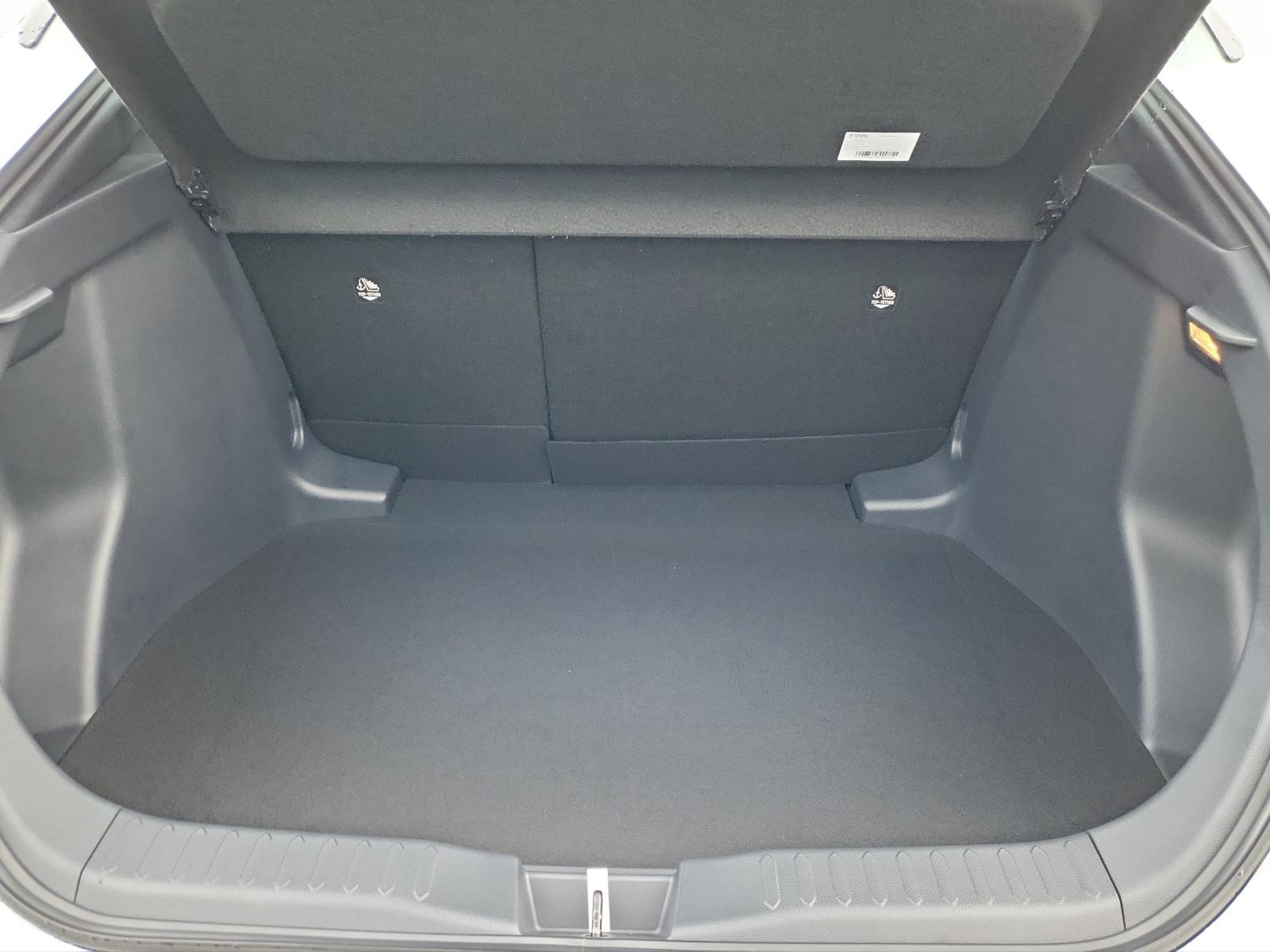 TOYOTA C-HR 1.8 HEV Comfort-image-7