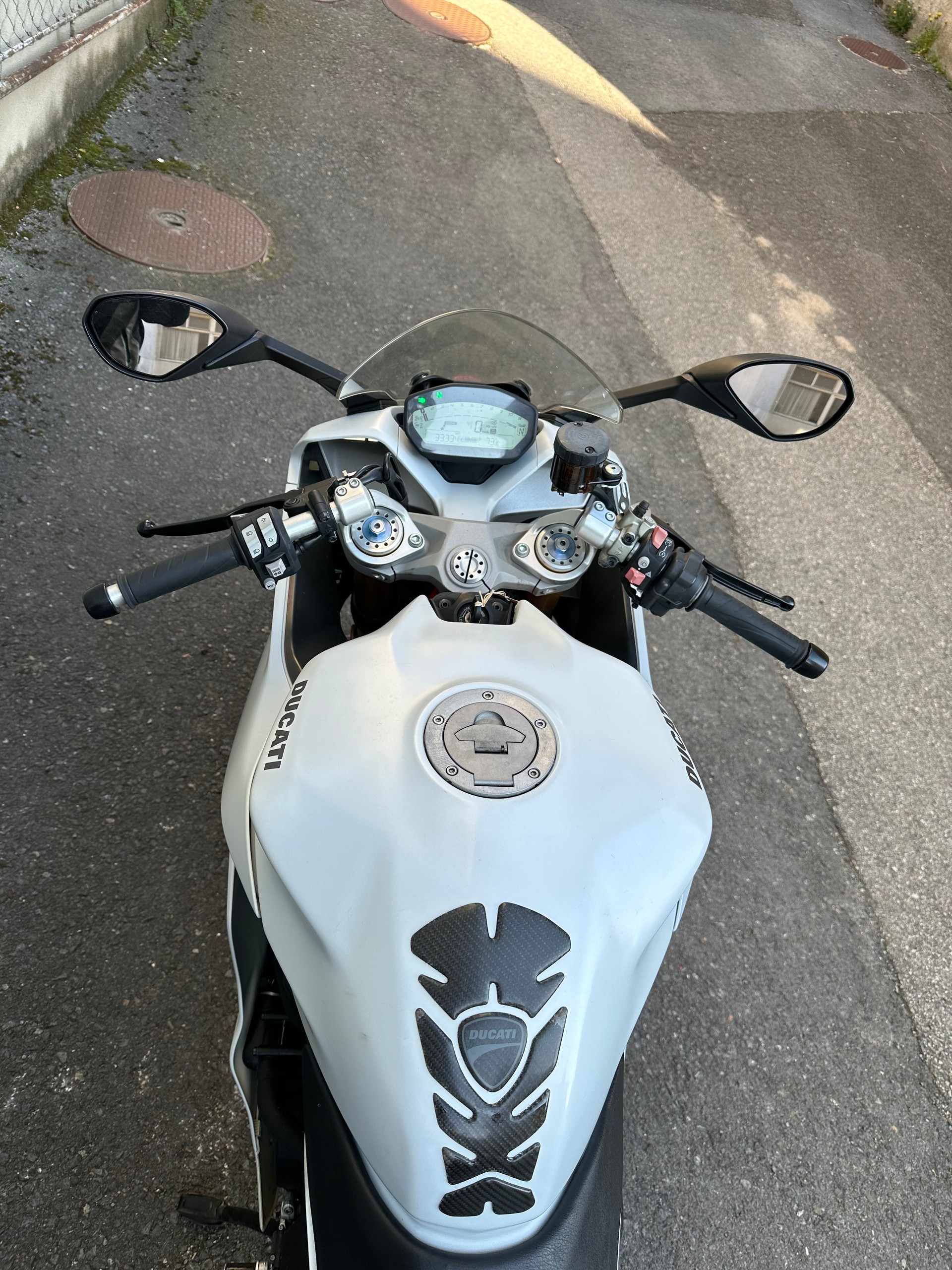 DUCATI 950 Supersport S-image-4