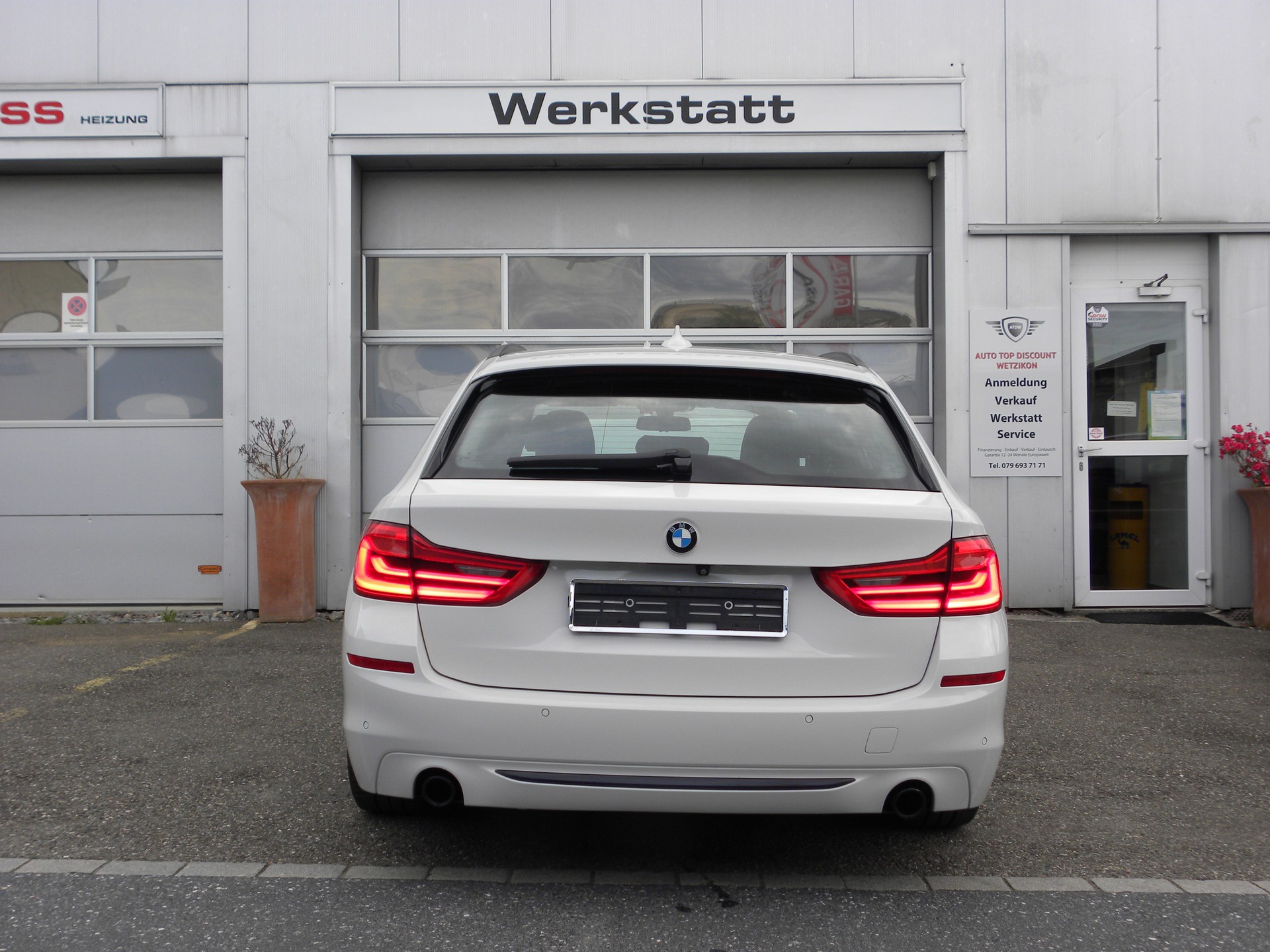 BMW 520d xDrive Touring Sport Line Steptronic-image-3