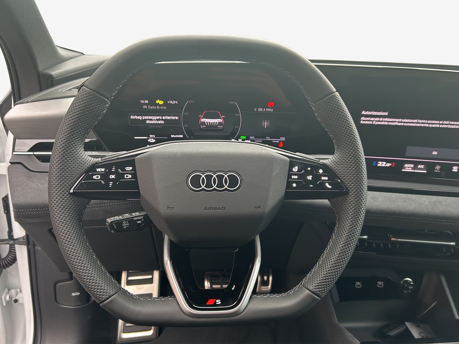 AUDI SQ6 Sportback e-tron quattro-image-9