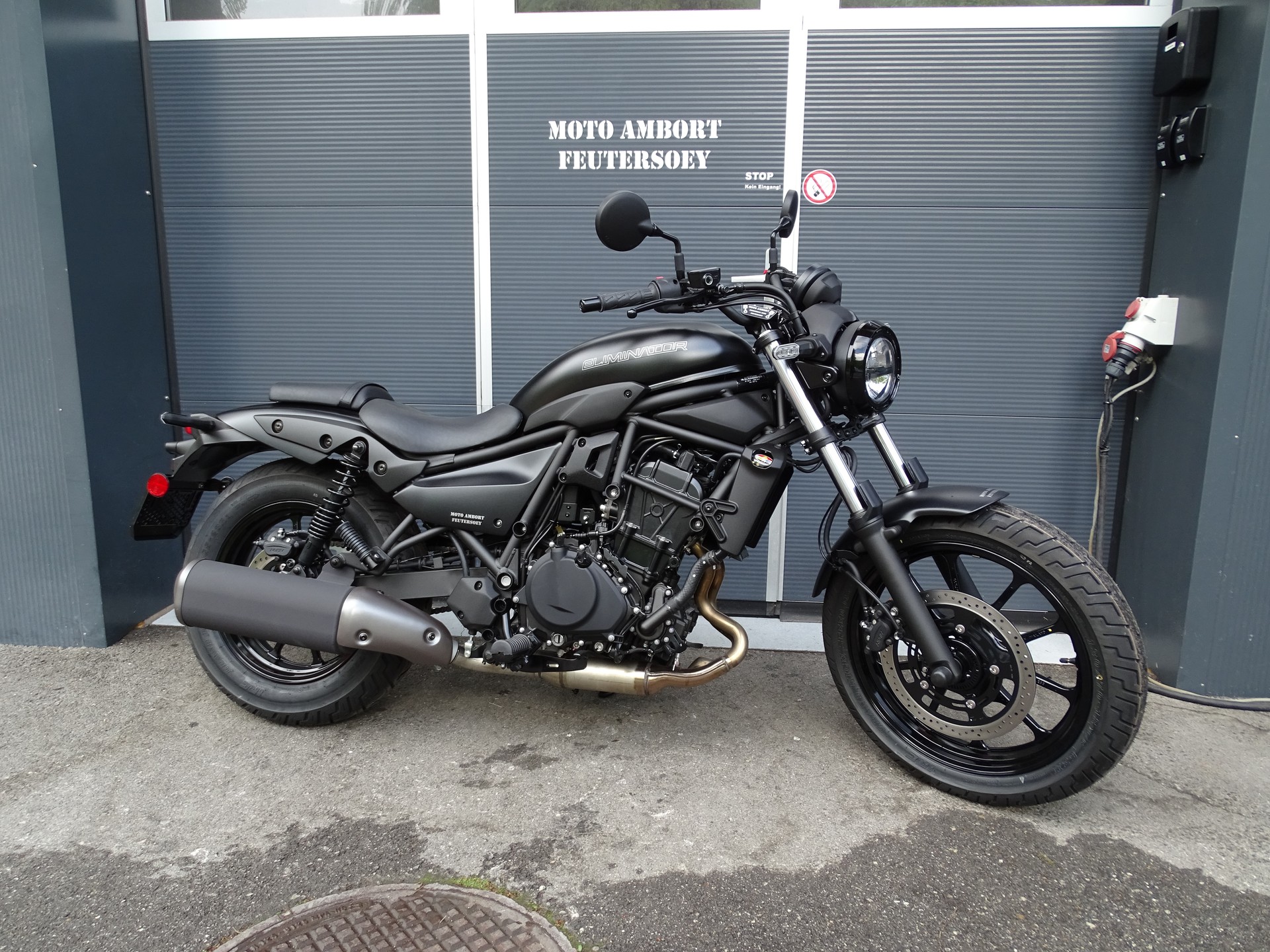 KAWASAKI Eliminator 500