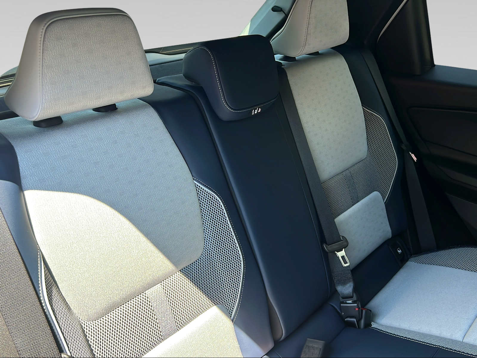 RENAULT R5 E-TECH ELECTRIC Roland Garros 150PS Comfort Range-image-10