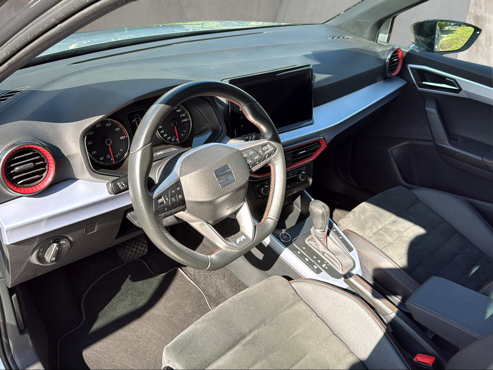 SEAT Arona 1.0 TSI Eco Hola FR DSG-image-9