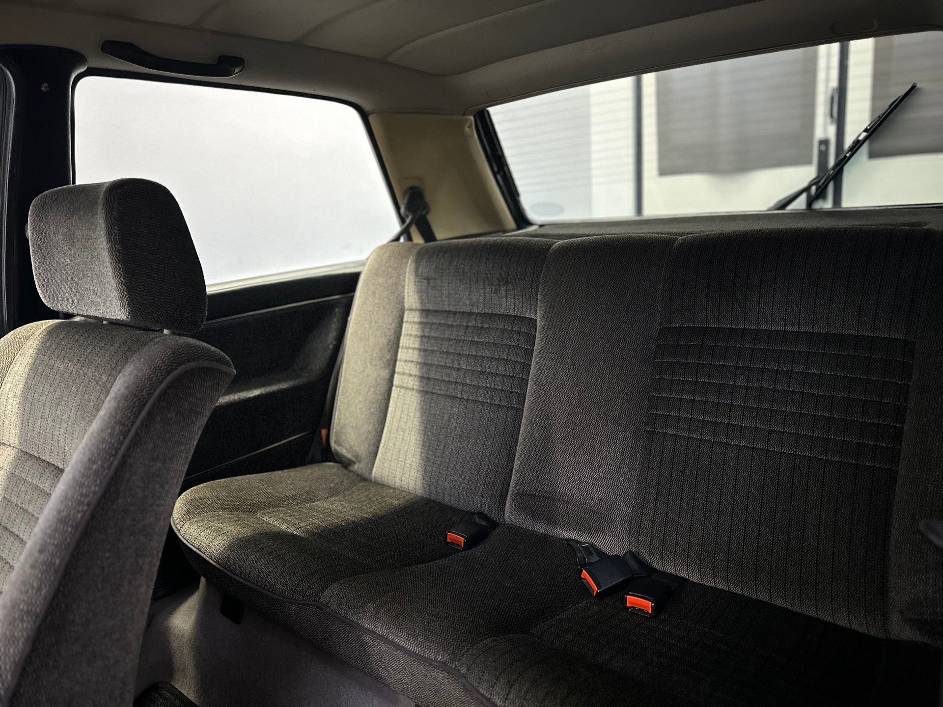 VW Golf 1600 C-image-17
