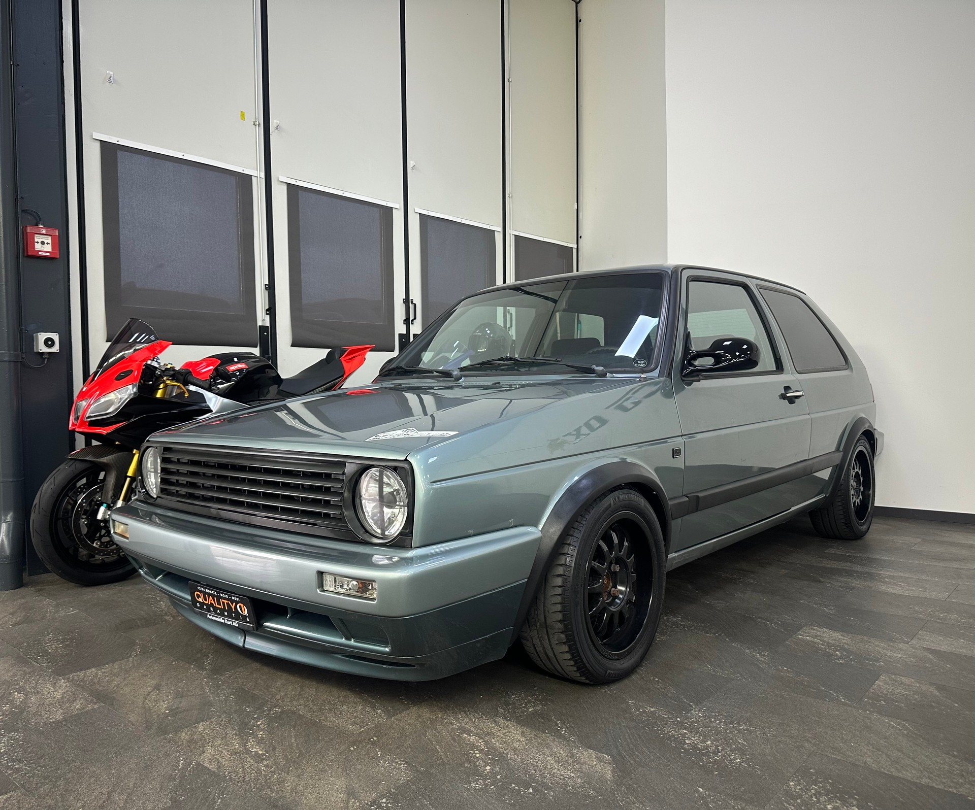 VW Golf 1600 C-image-11