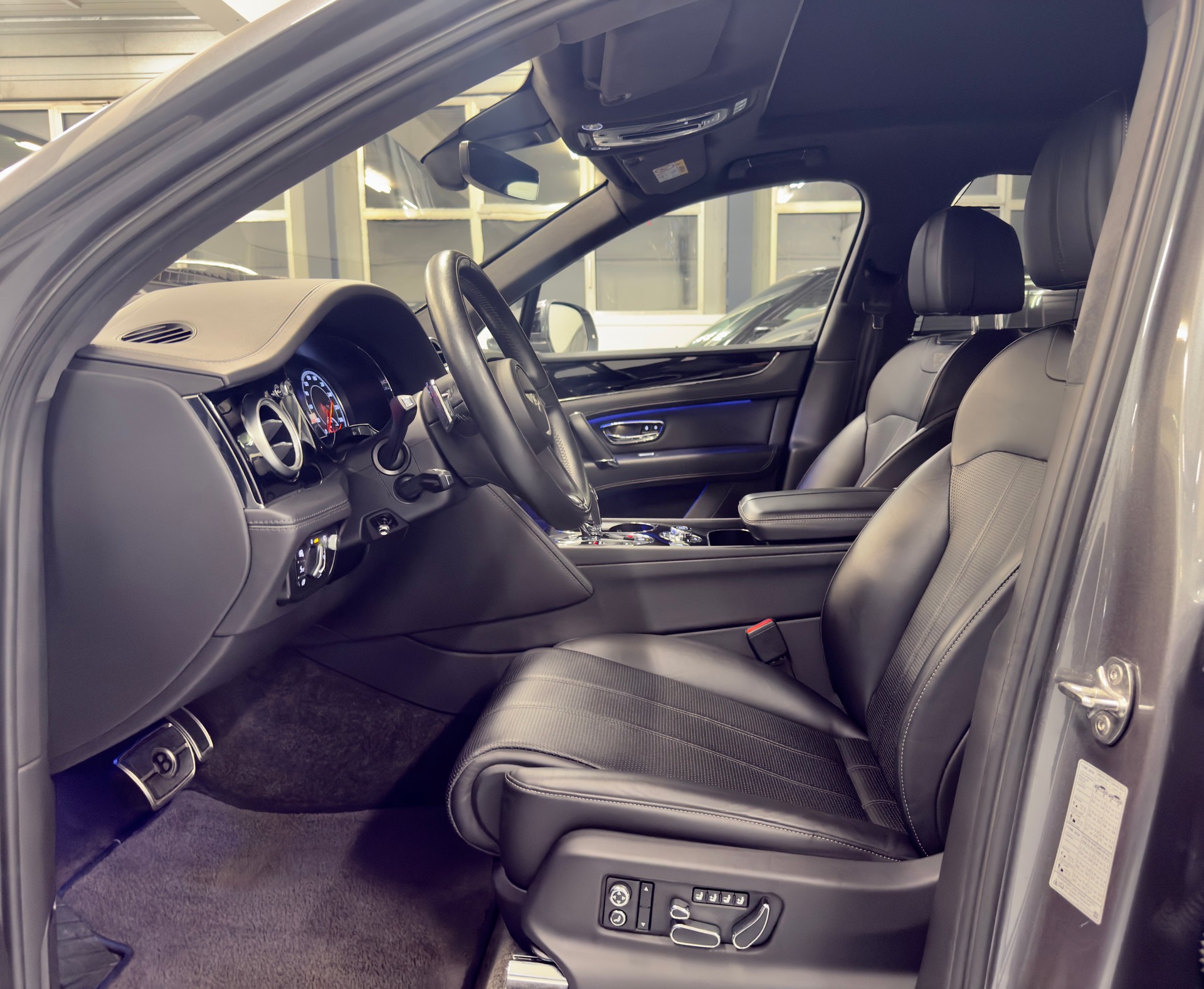 BENTLEY Bentayga V8 Diesel-image-5
