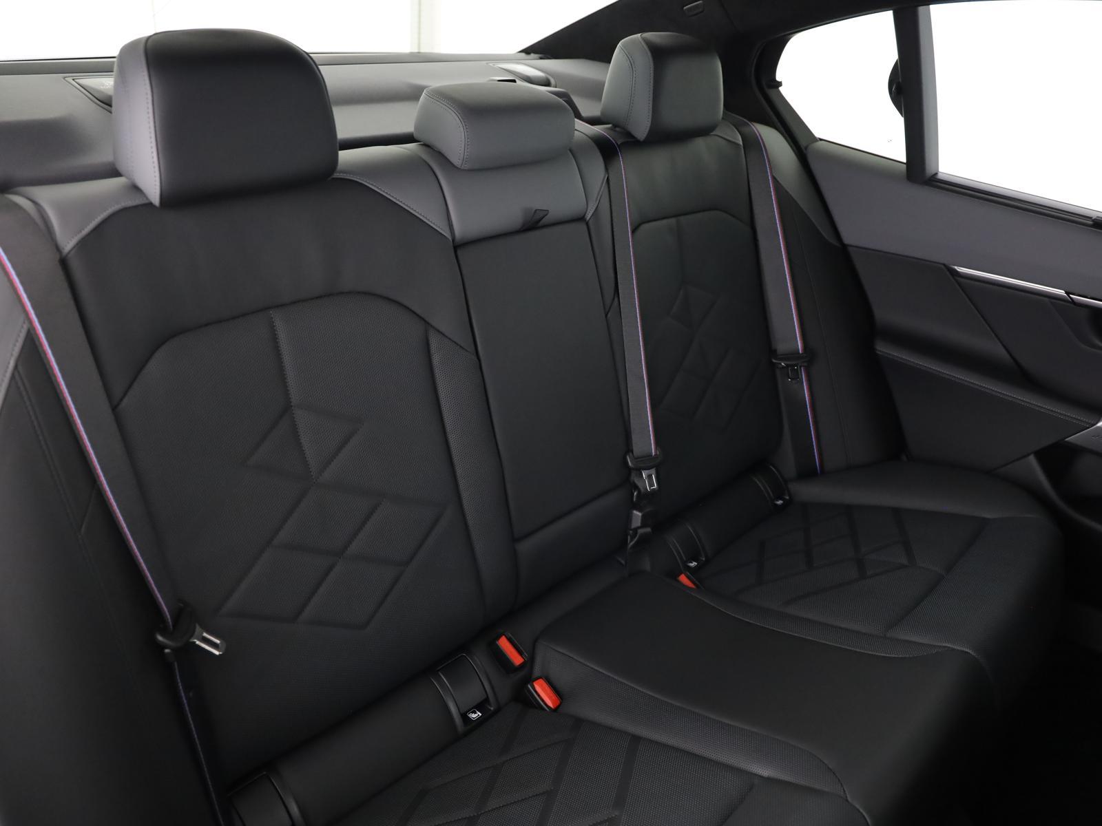 BMW 540 xDrive d 48V M Sport Pro Steptronic-image-12