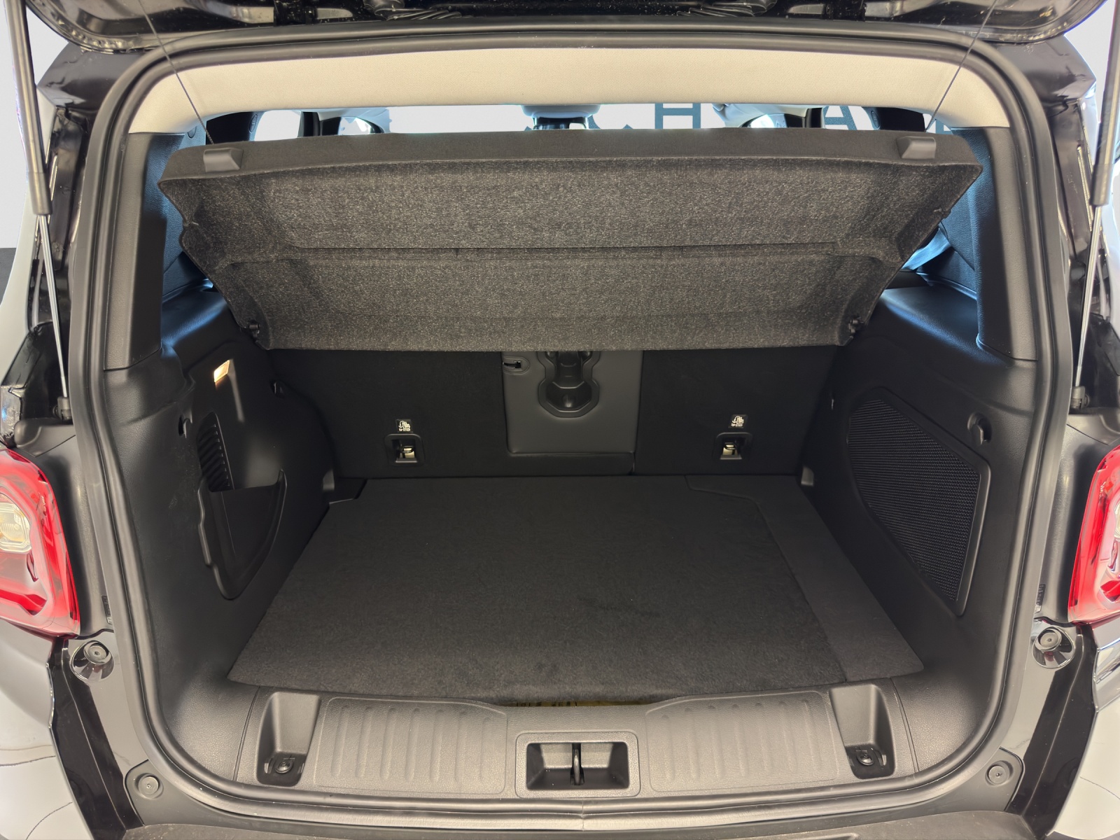JEEP RENEGADE 1.3 Summit 4xe-image-6