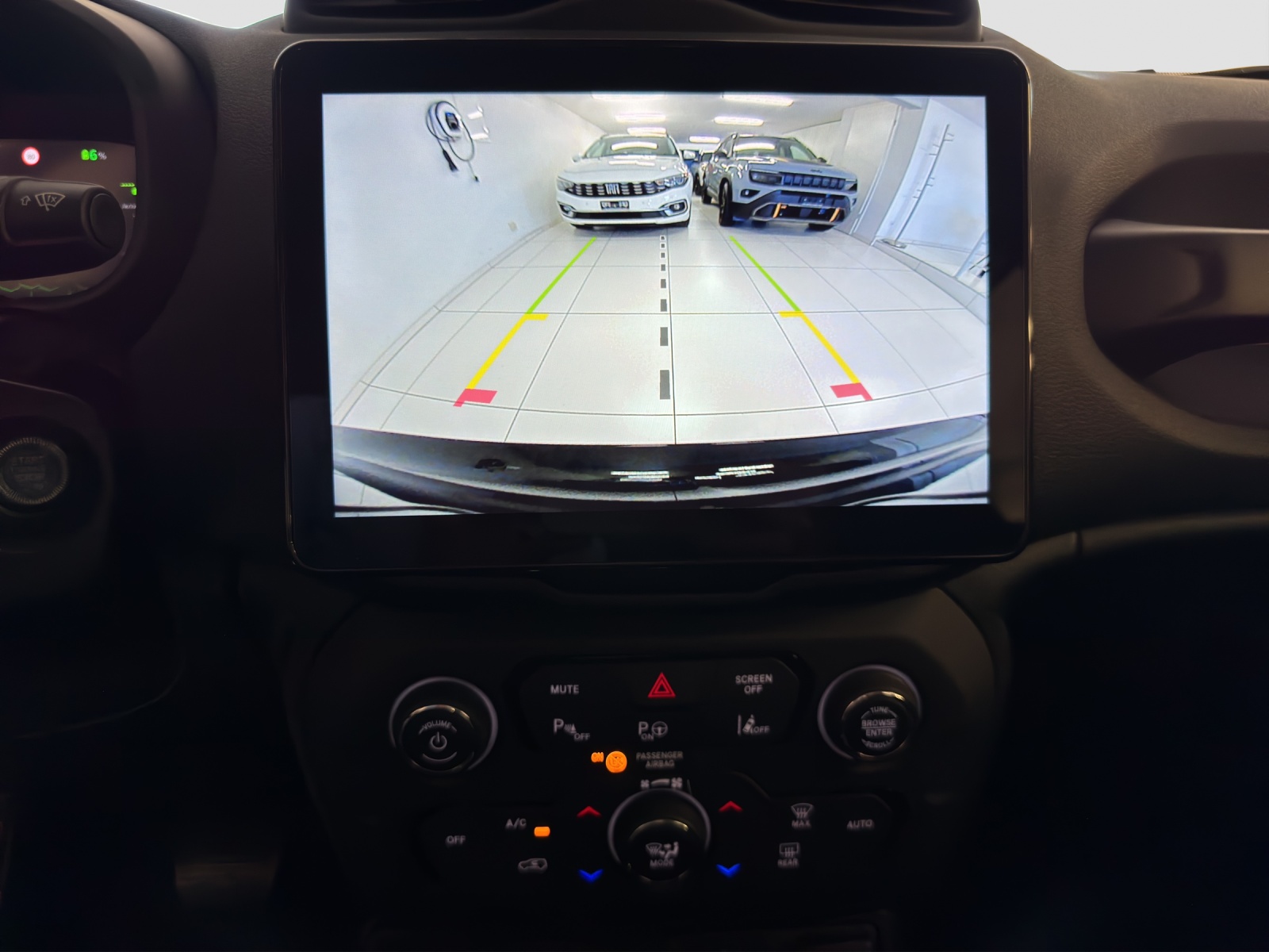 JEEP RENEGADE 1.3 Summit 4xe-image-11