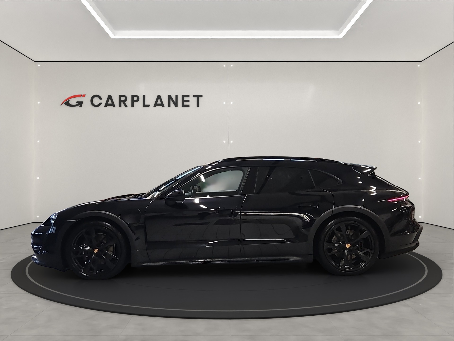 PORSCHE Taycan 4 Cross Turismo-image-2
