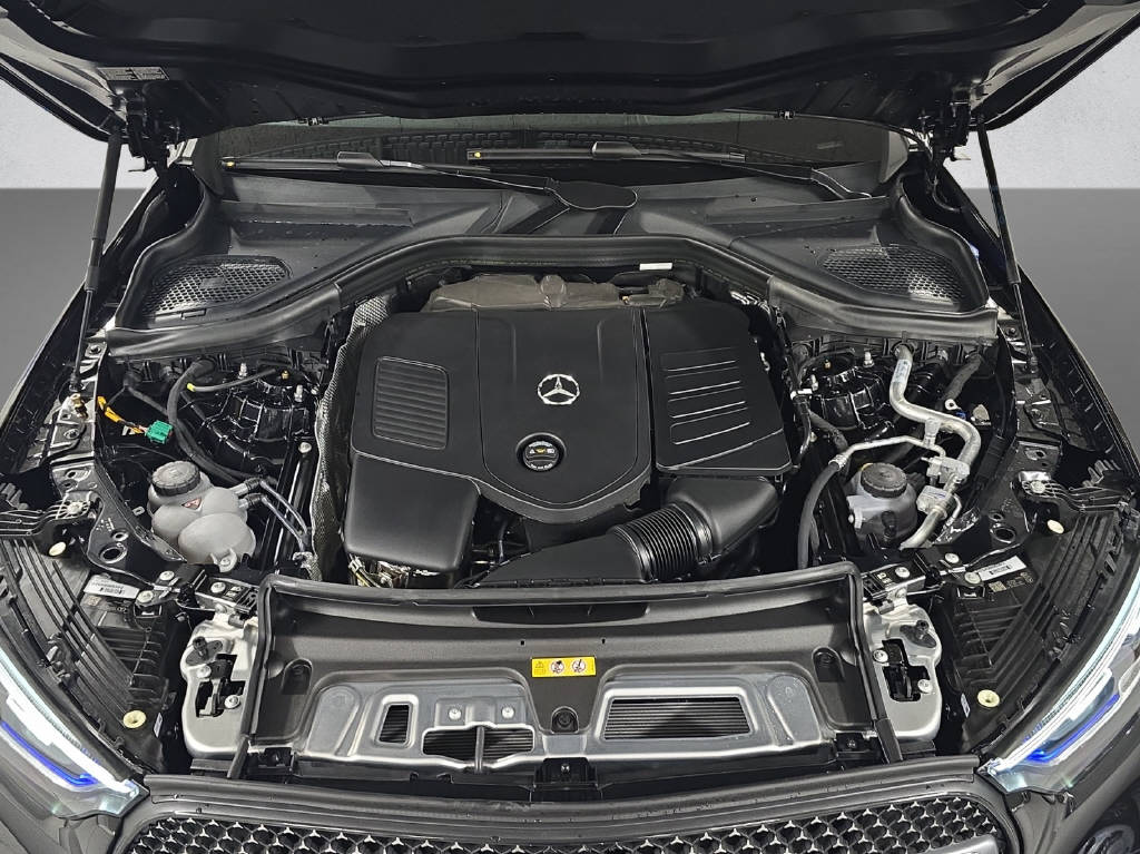 MERCEDES-BENZ GLC 300 e AMG Line 4Matic Coupé EQ Star-image-8