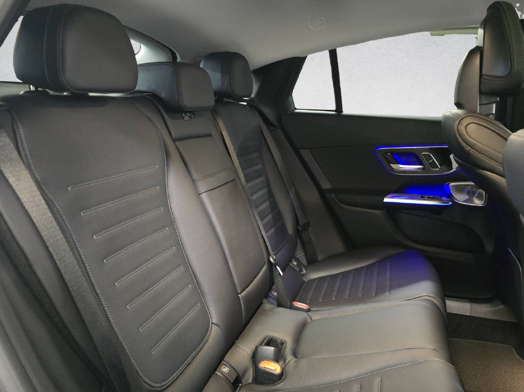 MERCEDES-BENZ GLC 300 e AMG Line 4Matic Coupé EQ Star-image-12