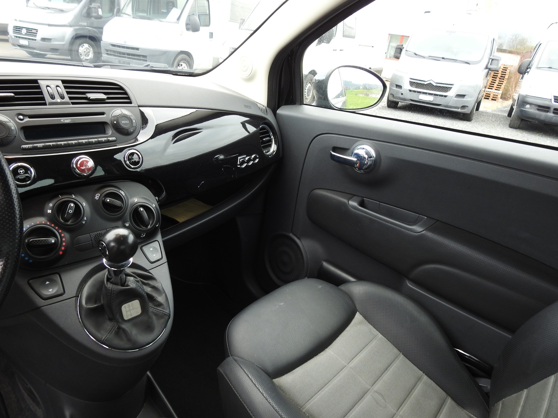 FIAT 500 1.2 Lounge-image-12