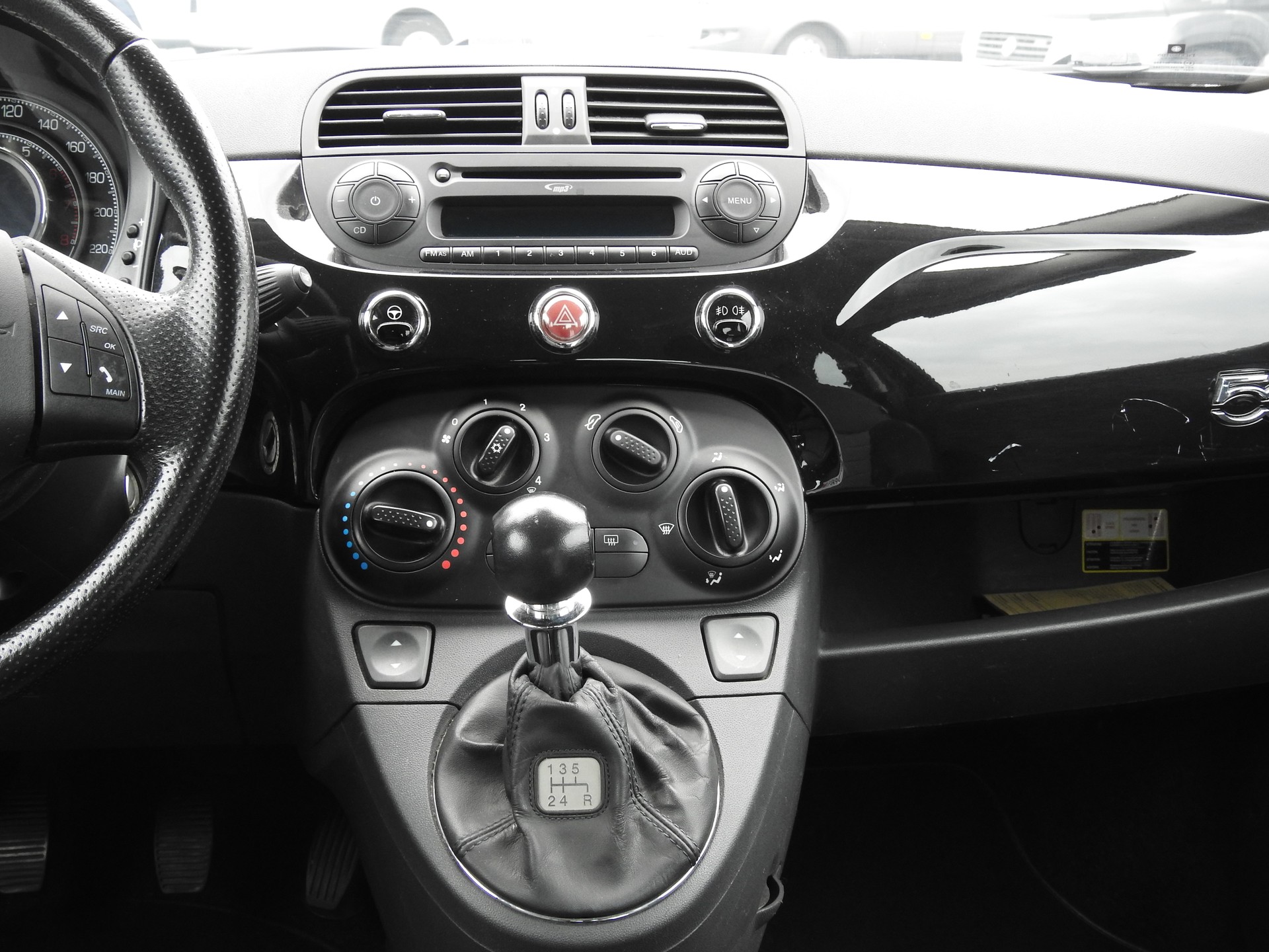 FIAT 500 1.2 Lounge-image-15