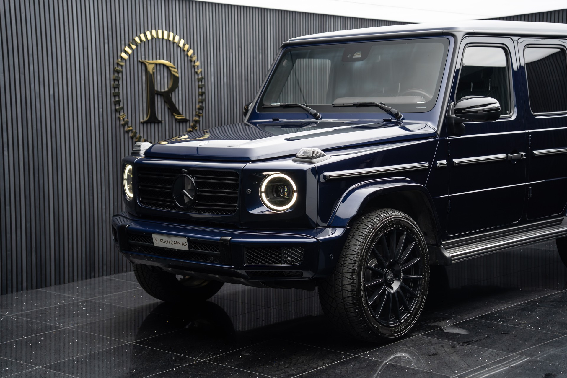 MERCEDES-BENZ G 400 d AMG Line 9G-Tronic-image-20