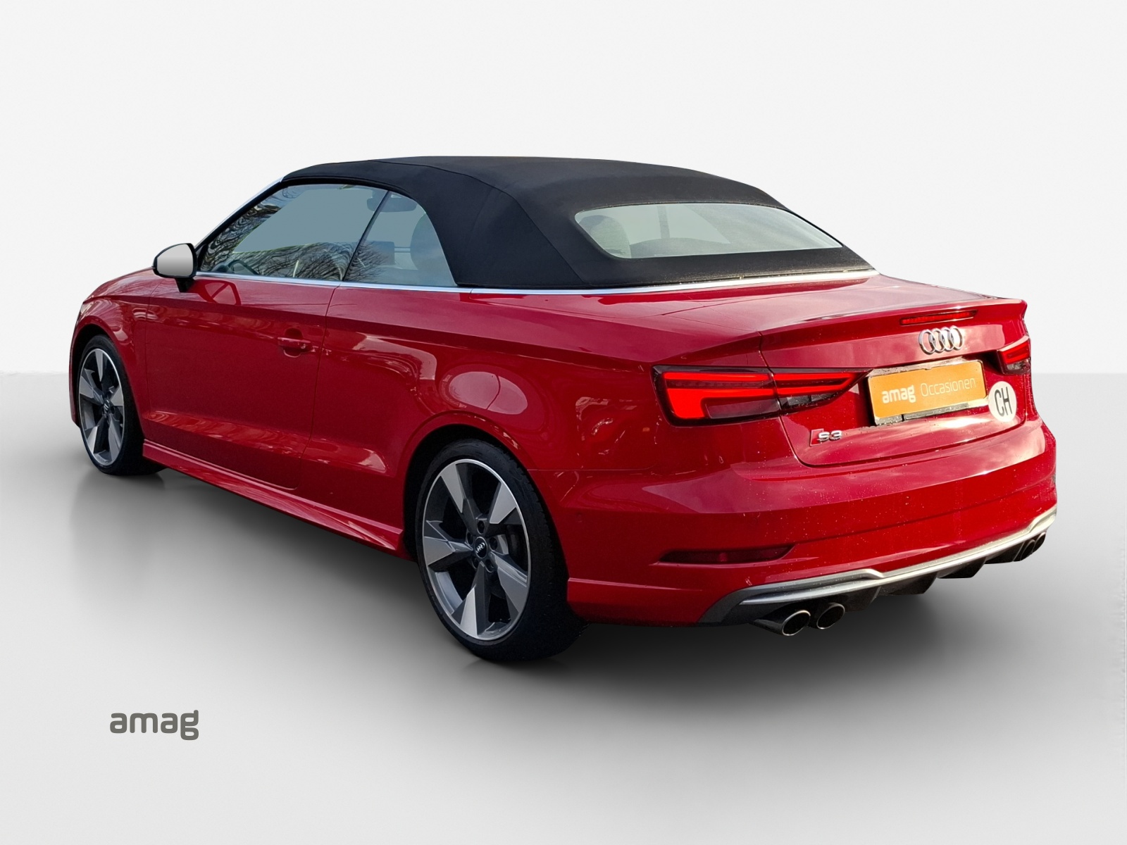 AUDI S3 Cabriolet 2.0 TFSI quattro S-tronic-showroom-element-2