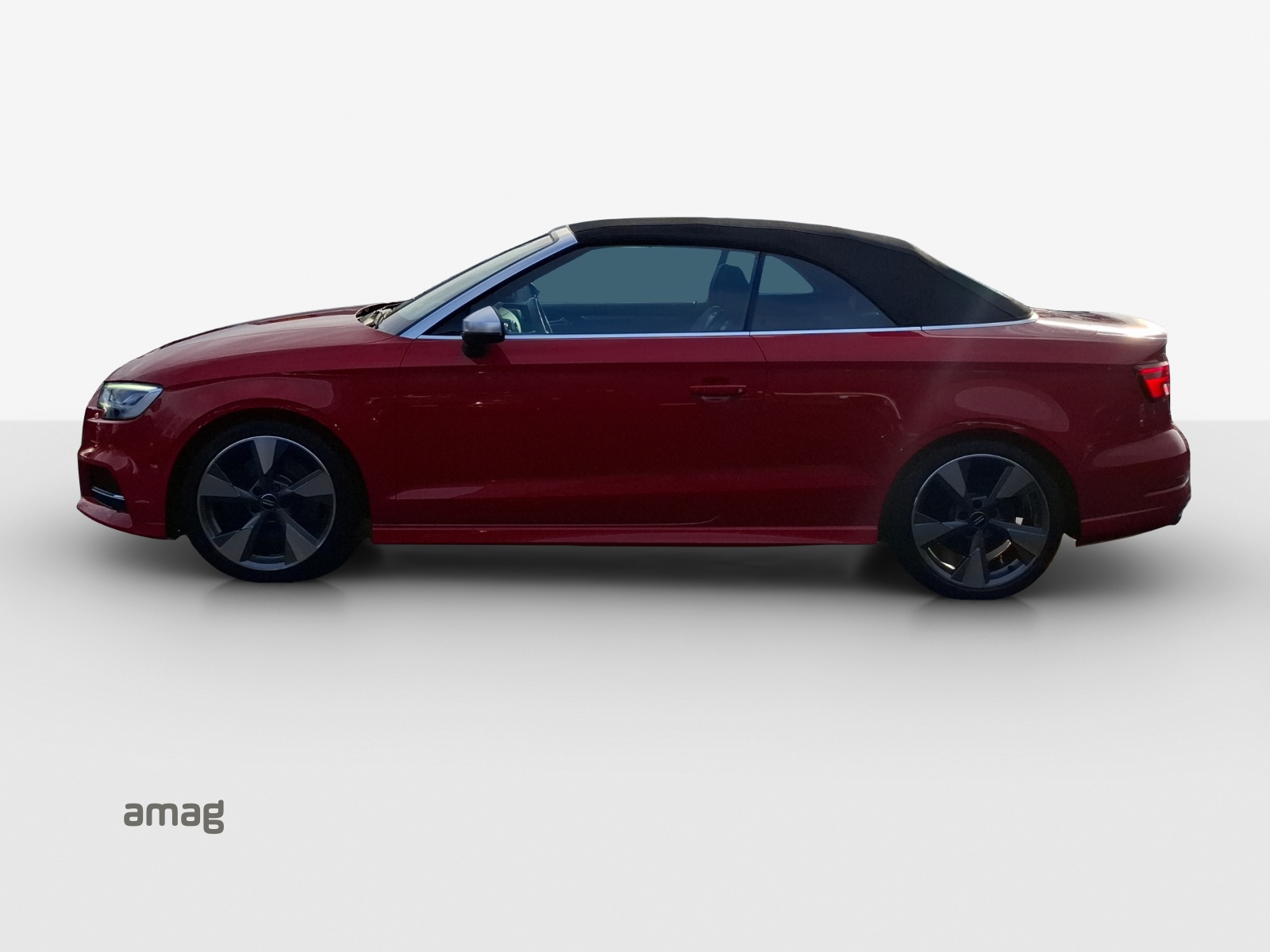 AUDI S3 Cabriolet 2.0 TFSI quattro S-tronic-showroom-element-1
