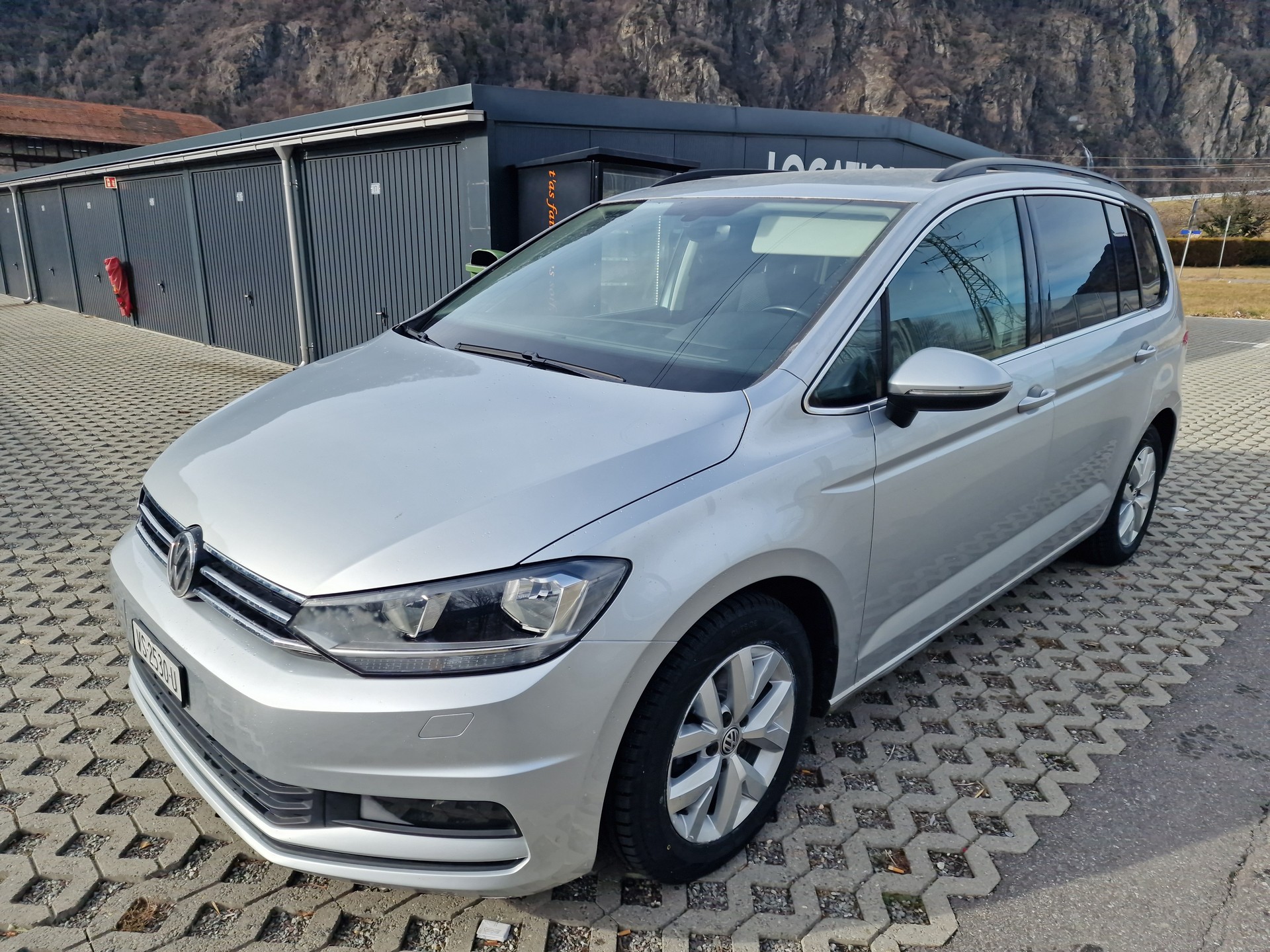 VW Touran 1.4 TSI BlueMotion Technology Comfortline DSG-image-2