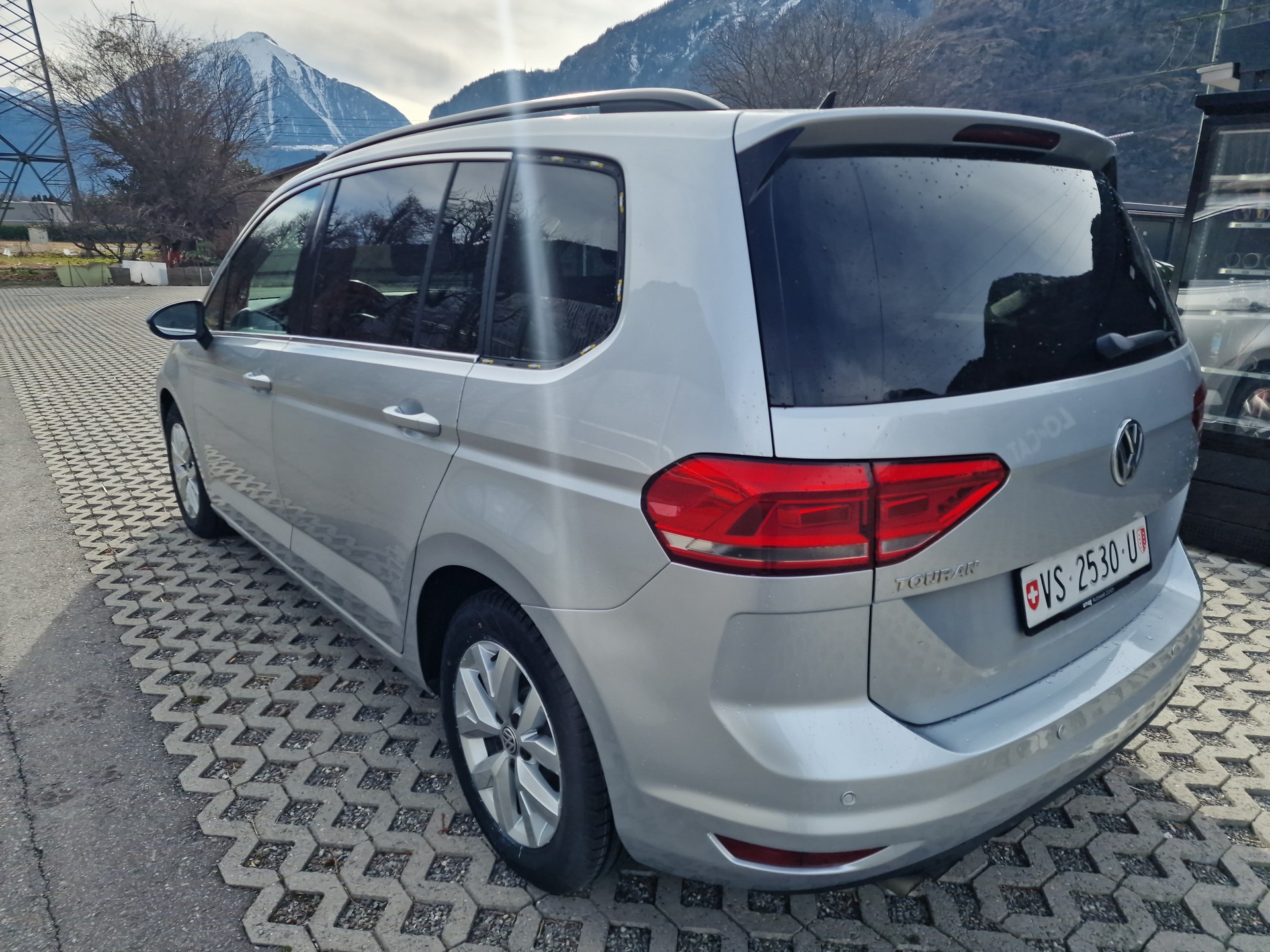 VW Touran 1.4 TSI BlueMotion Technology Comfortline DSG-image-3