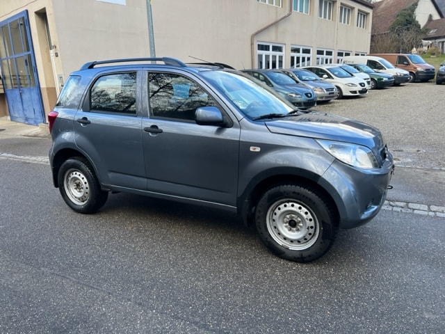 DAIHATSU Terios 1.5 16V SX 4WD-image-2