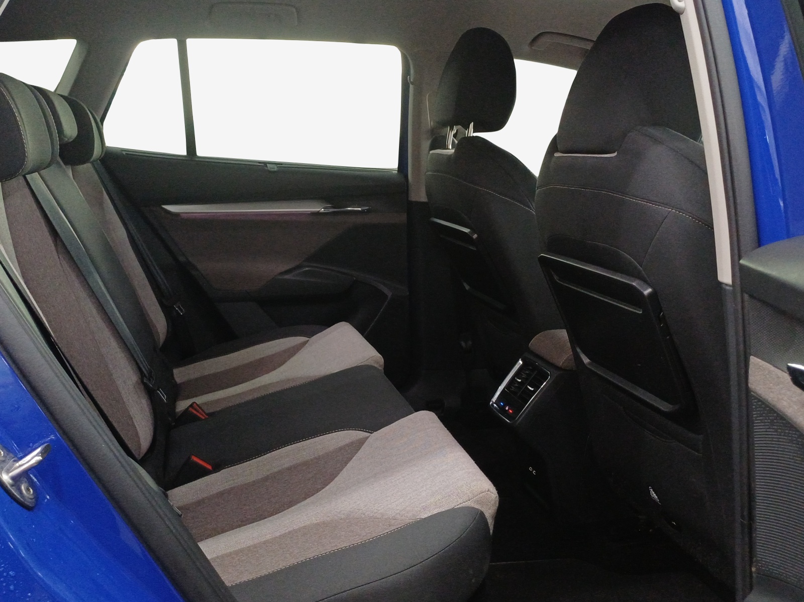 SKODA Enyaq iV 80x-image-14