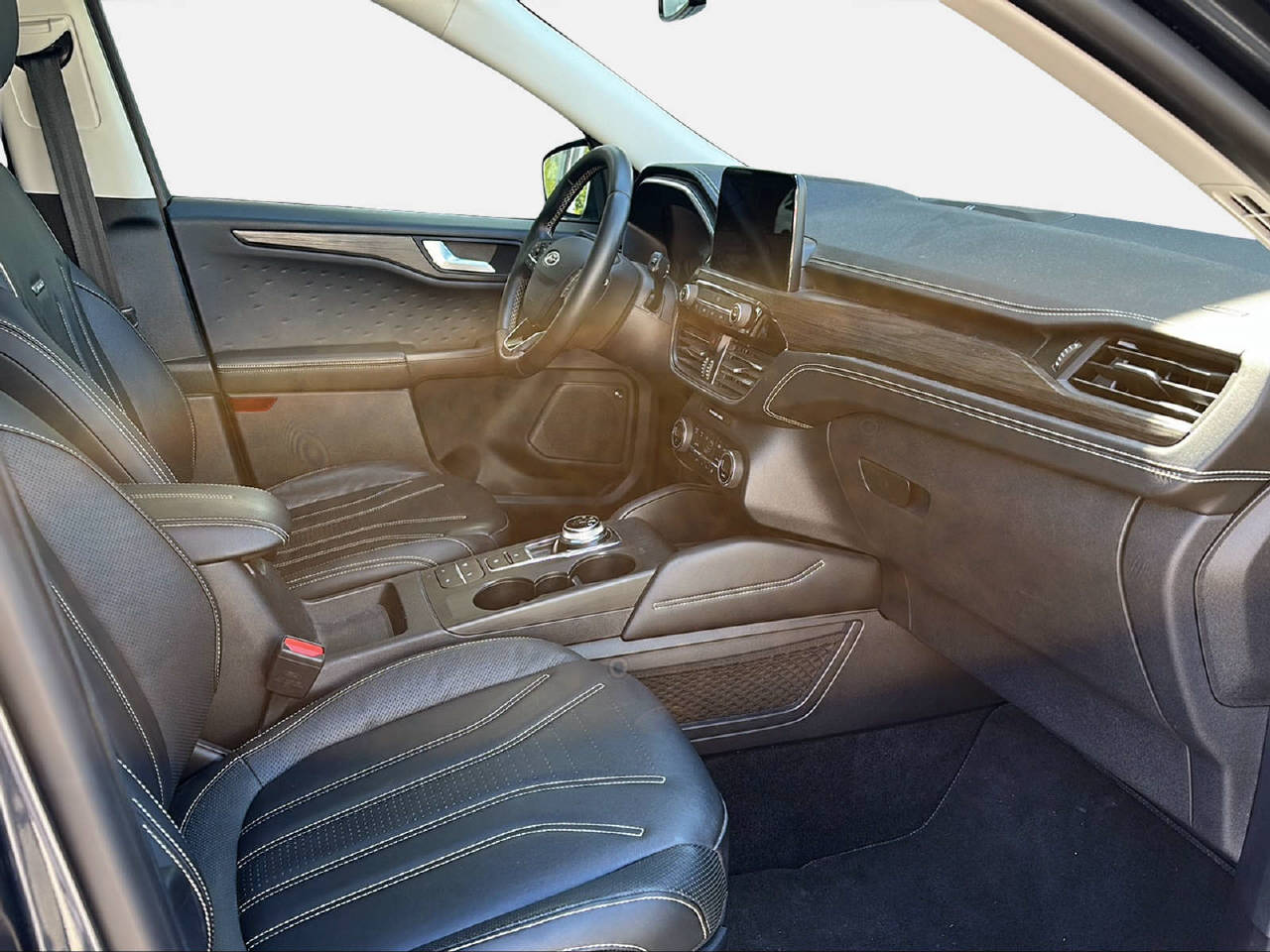 FORD Kuga 2.5 Plug-in Hybrid Vignale-image-12