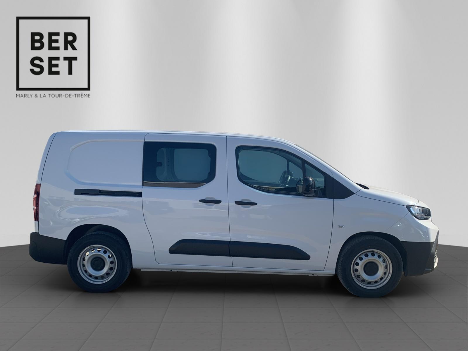 TOYOTA PROACE CITY Van L2 52KWh Active-image-2