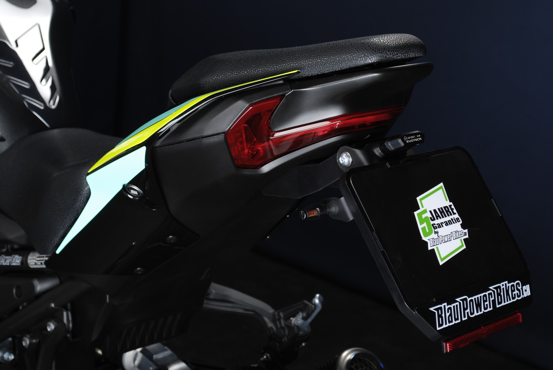 KAWASAKI Z 900 (35kW) -Teilfoliert-image-11