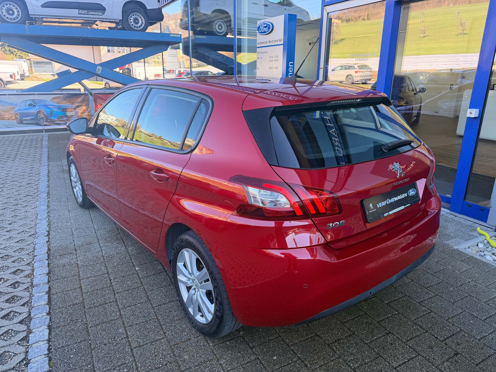 PEUGEOT 308 1.6 BlueHDi Allure-image-6