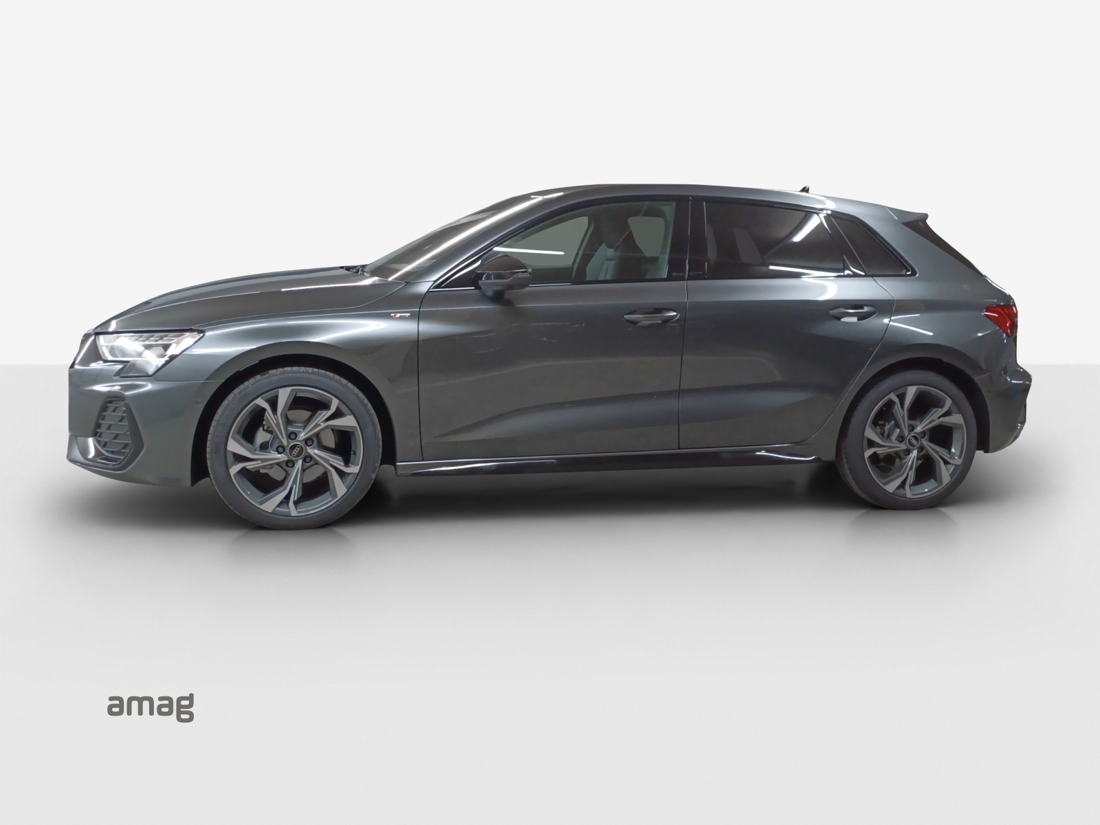 AUDI A3 Sportback TFSI 110 kW S line S tronic-image-1