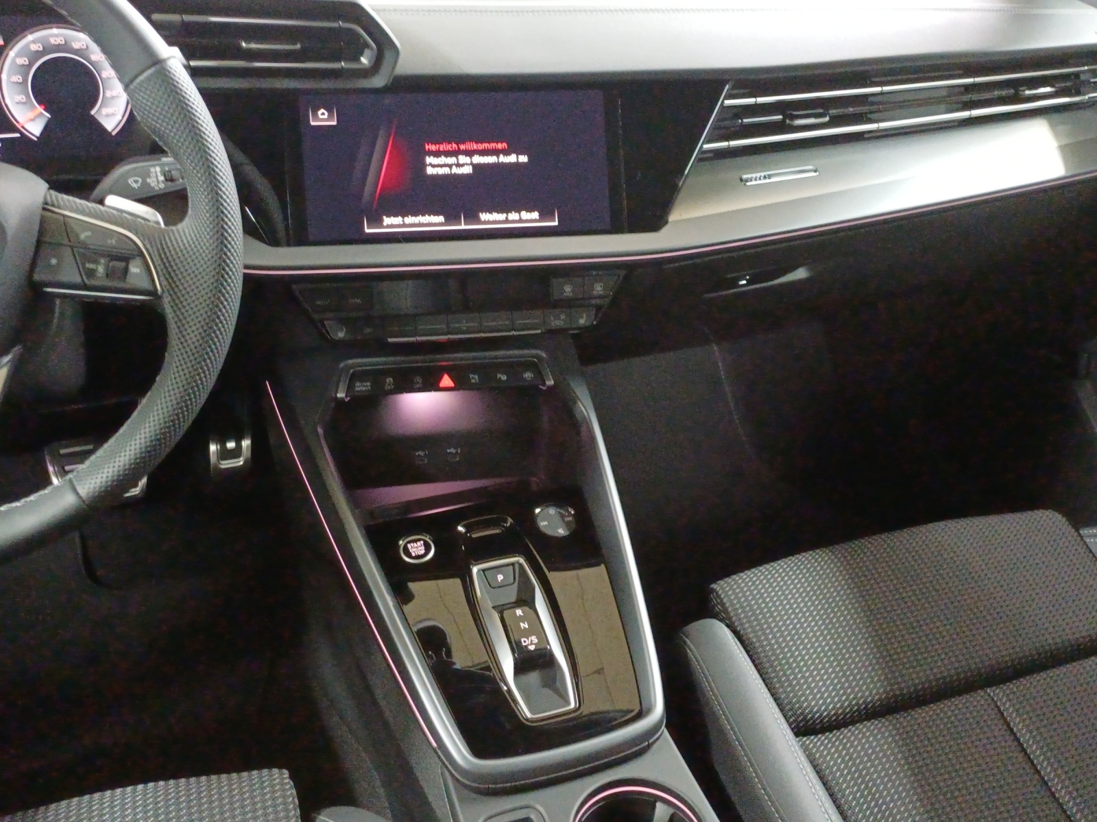 AUDI A3 Sportback TFSI 110 kW S line S tronic-image-10