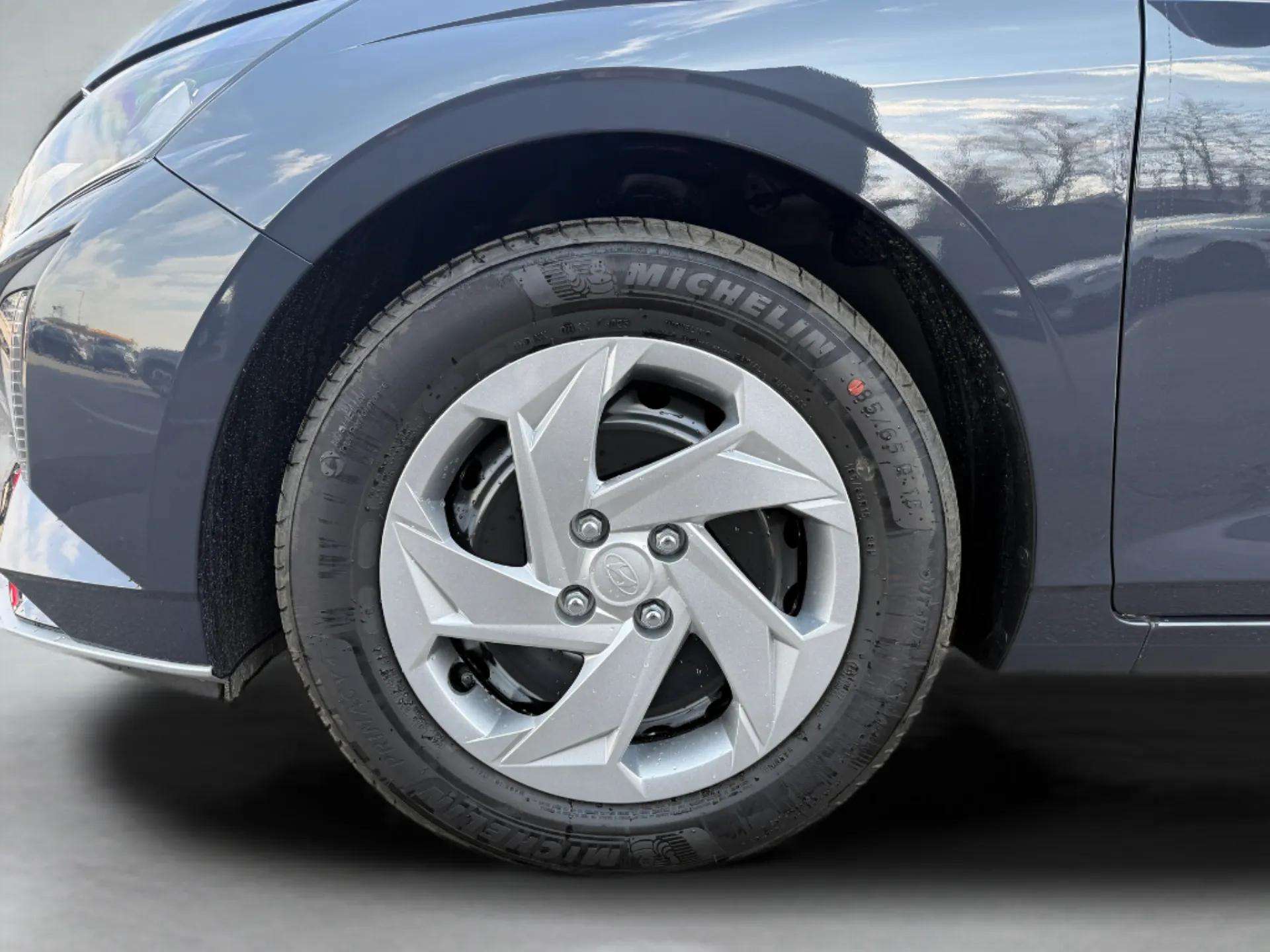 HYUNDAI i20 1.0 T-GDi Comfort FL DCT-image-9