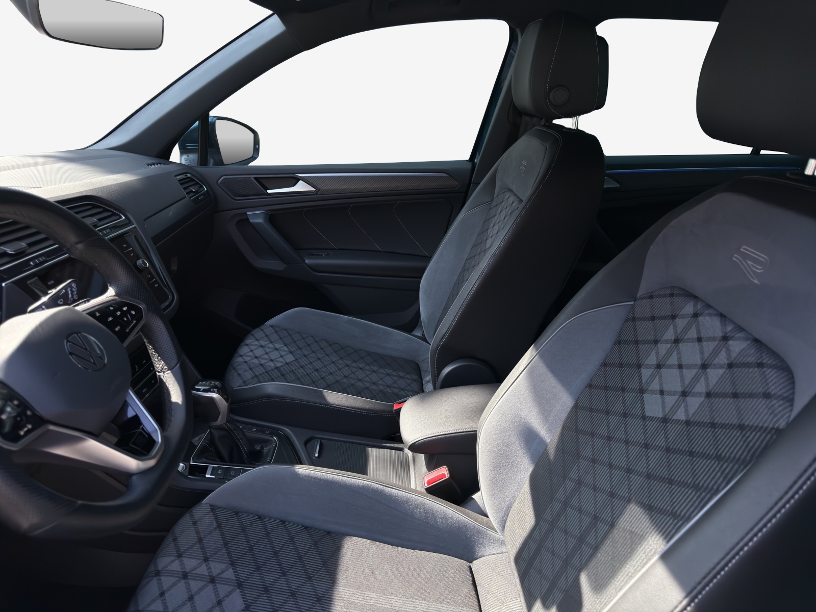 VW Tiguan 1.4TSI PHEV Selection DSG-image-8