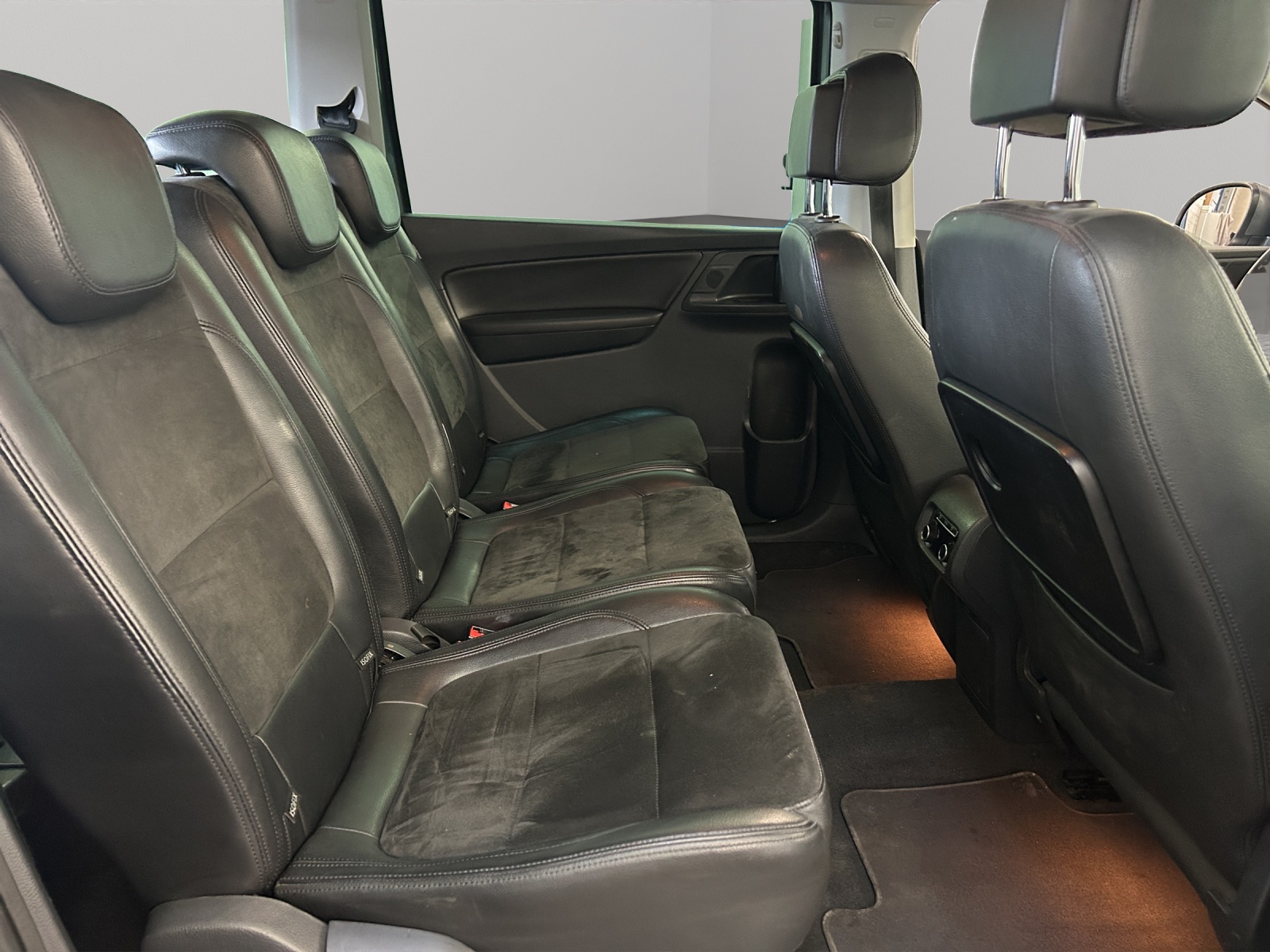 VW Sharan 2.0 TDI BlueMotion Technology Highline DSG-image-18