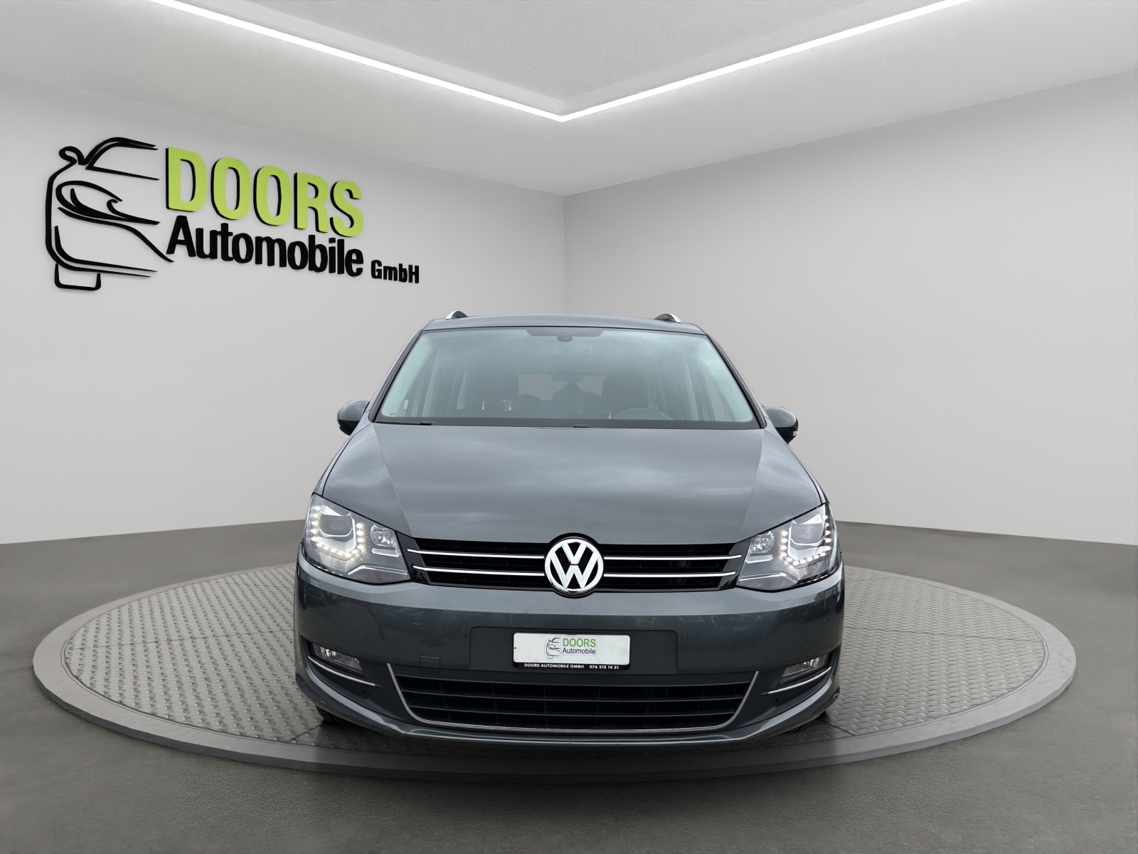 VW Sharan 2.0 TDI BlueMotion Technology Highline DSG-image-1