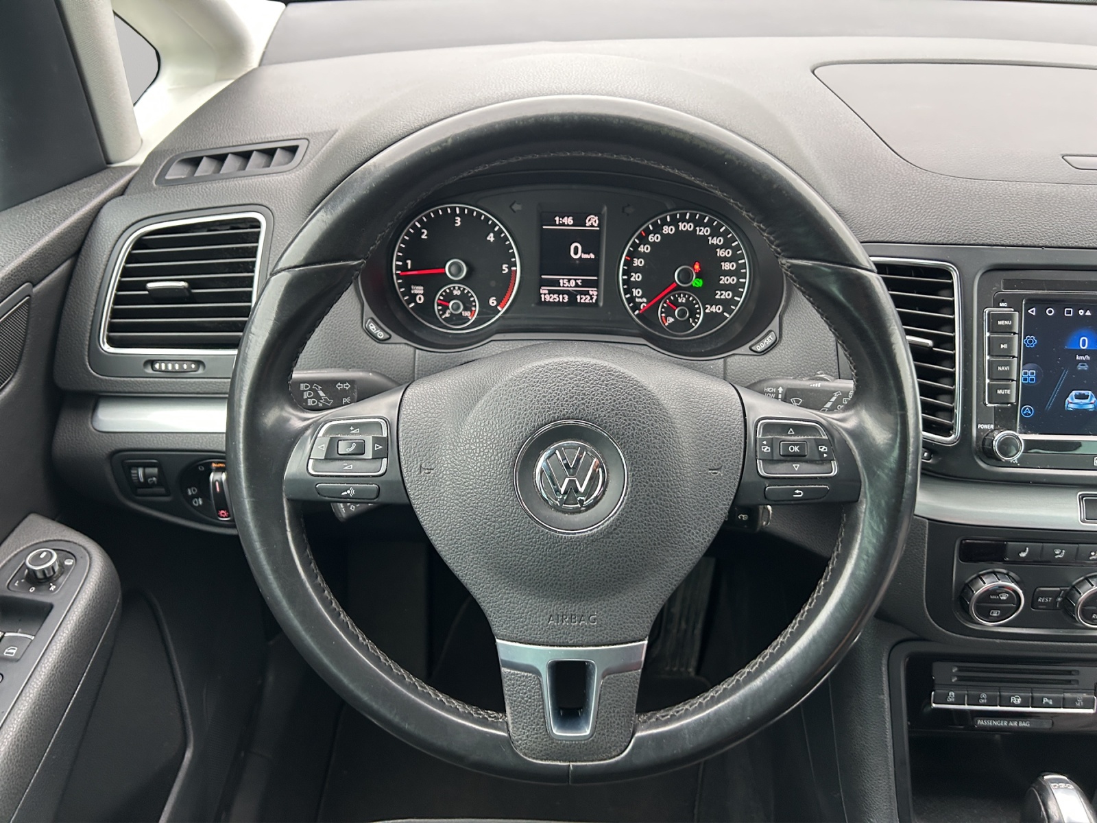 VW Sharan 2.0 TDI BlueMotion Technology Highline DSG-image-14