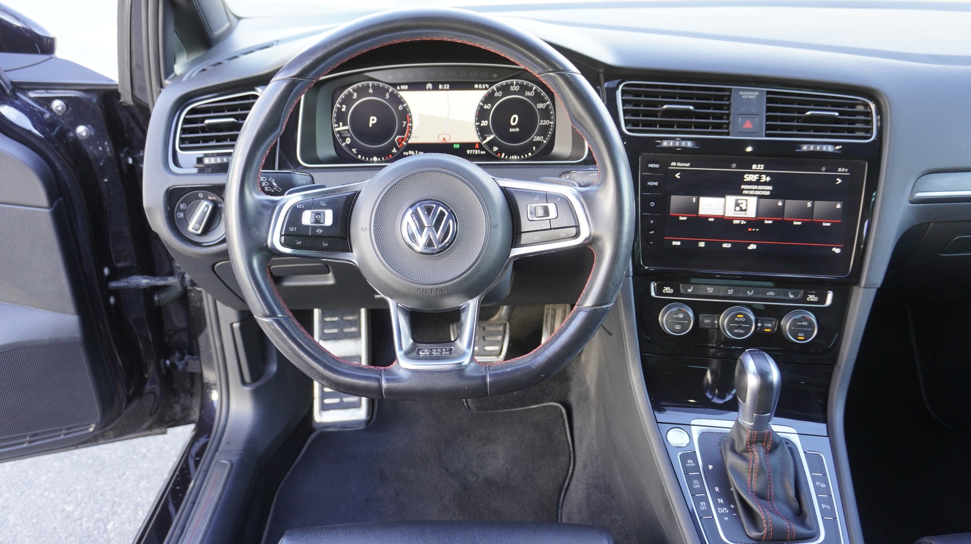 VW Golf 2.0 TSI GTI Performance DSG-image-1