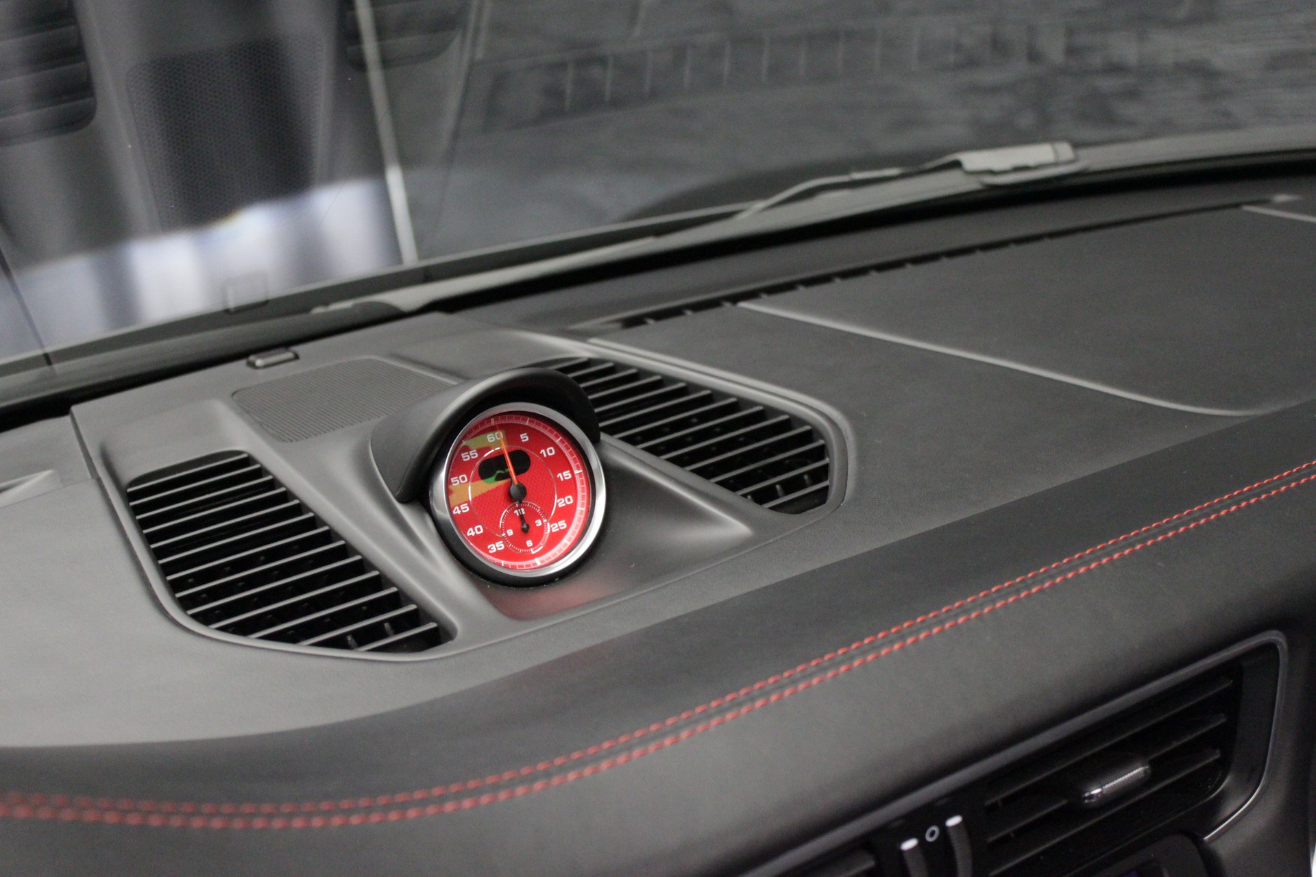 PORSCHE 911 Turbo Cabrio PDK-image-23