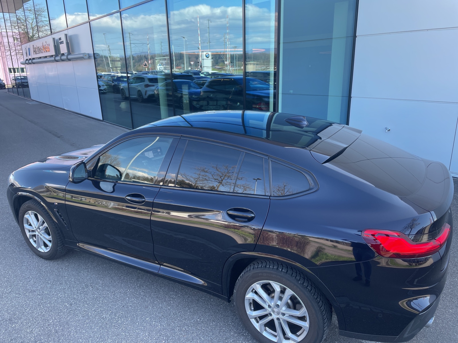 BMW X4 xDrive 48V 20d M Sport-image-19