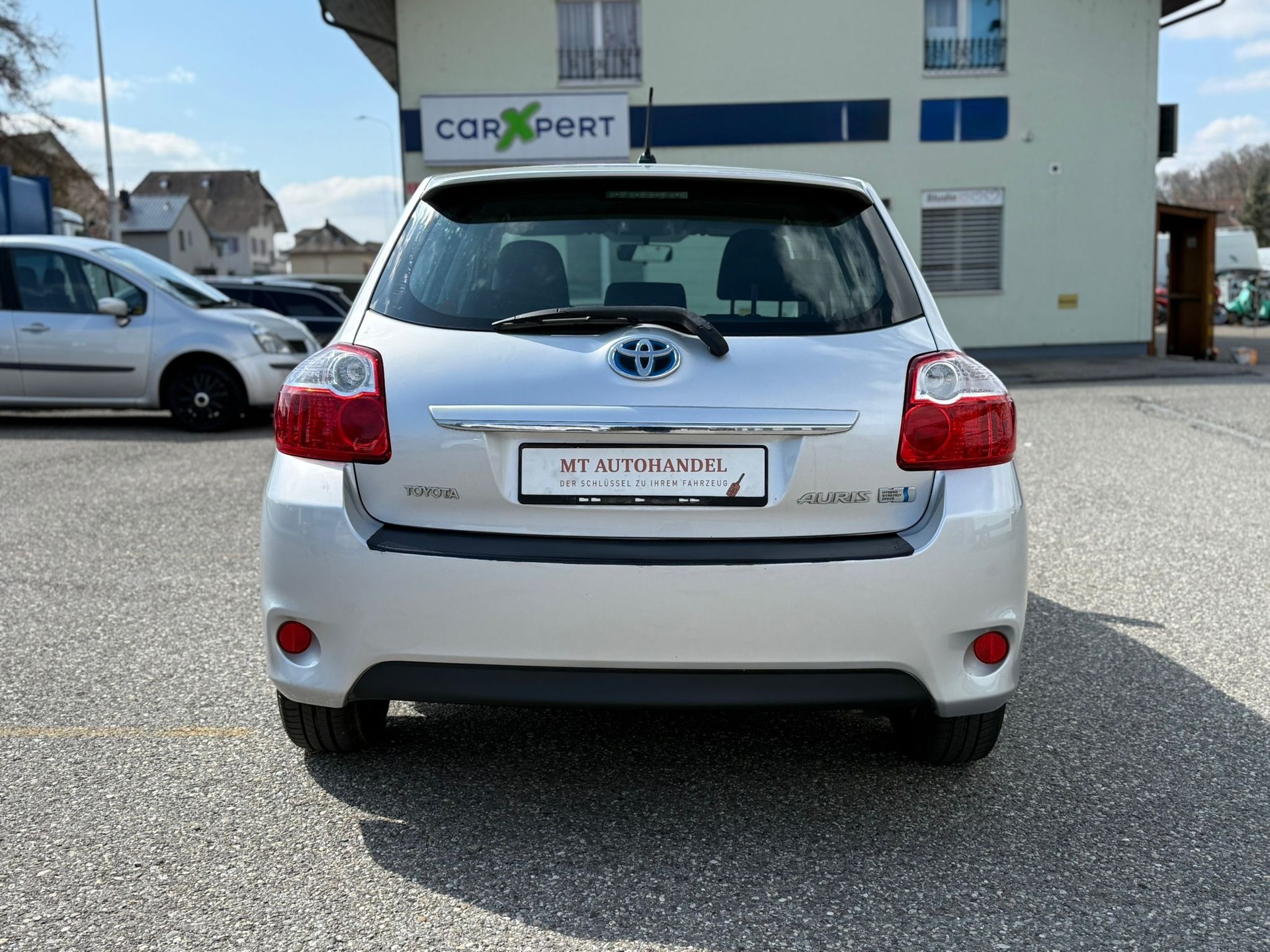 TOYOTA Auris 1.8 16V HSD Linea Luna-image-7