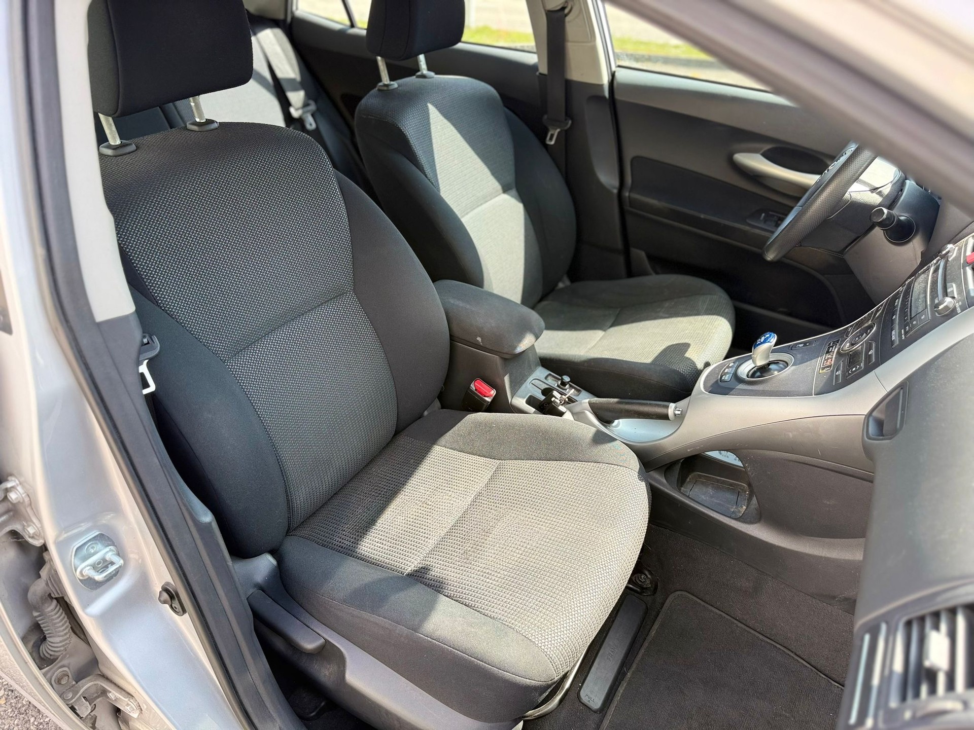 TOYOTA Auris 1.8 16V HSD Linea Luna-image-9