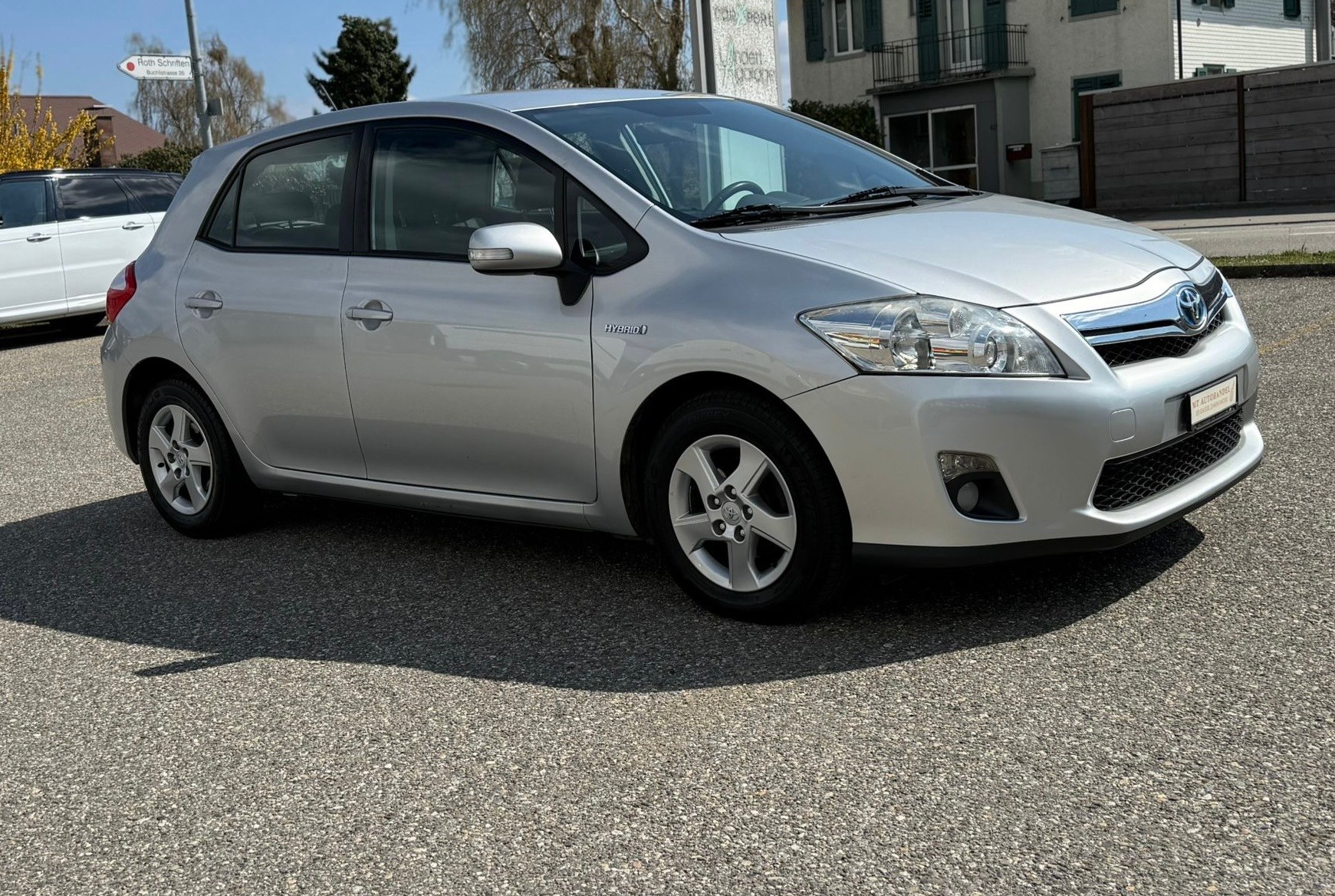TOYOTA Auris 1.8 16V HSD Linea Luna-image-2