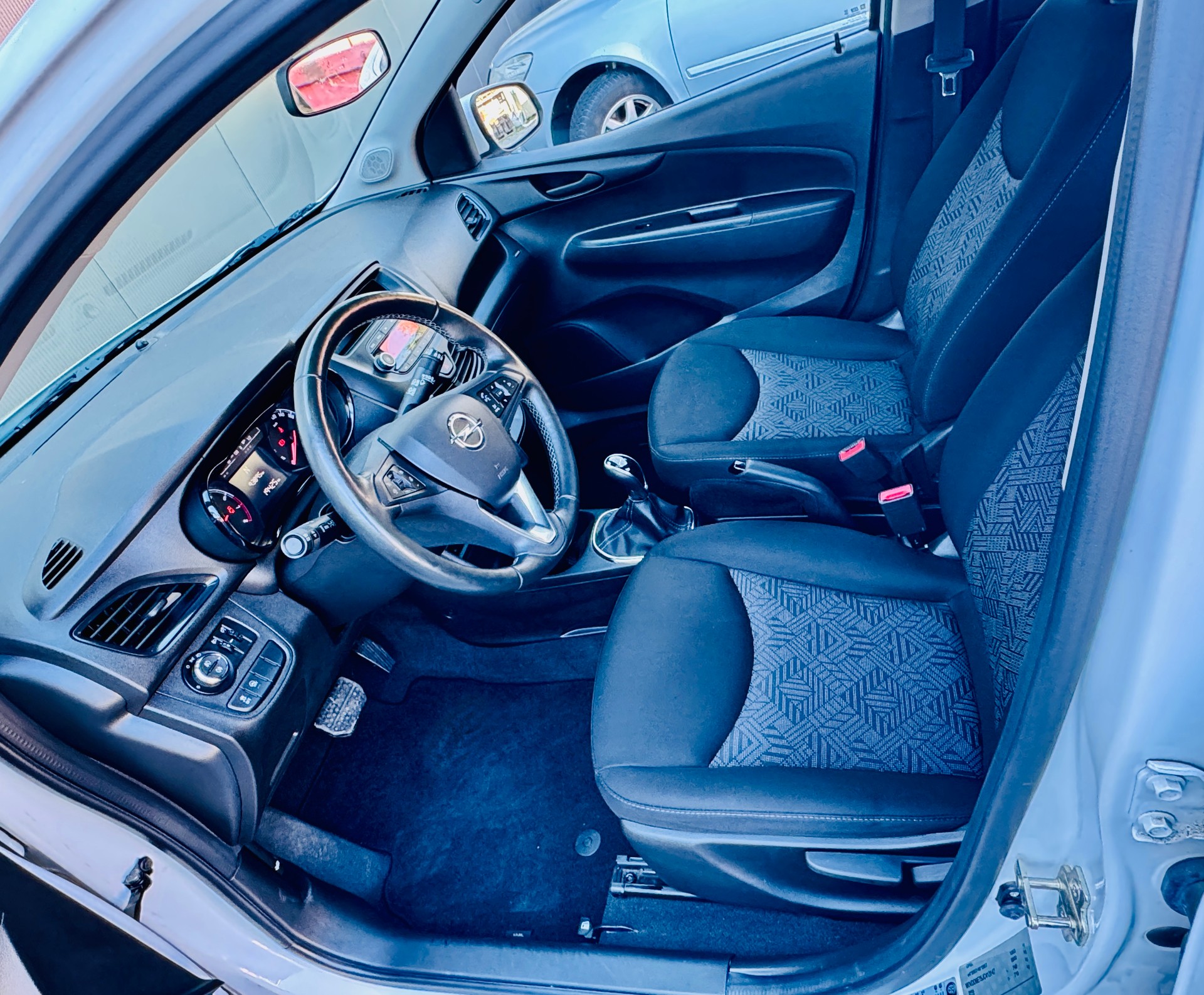 OPEL Karl 1.0 EcoFLEX Excite Easytronic-image-9