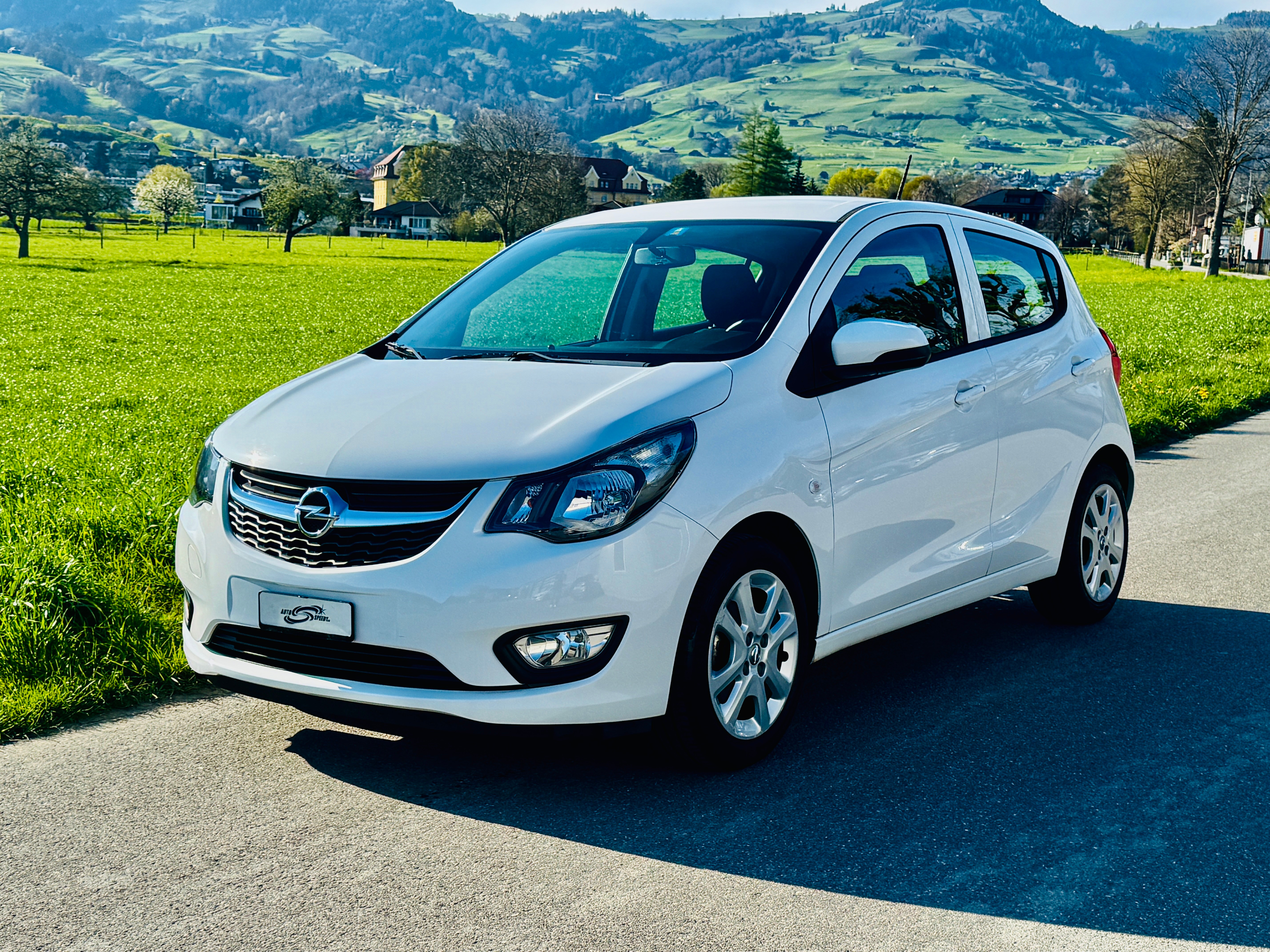 Car photo