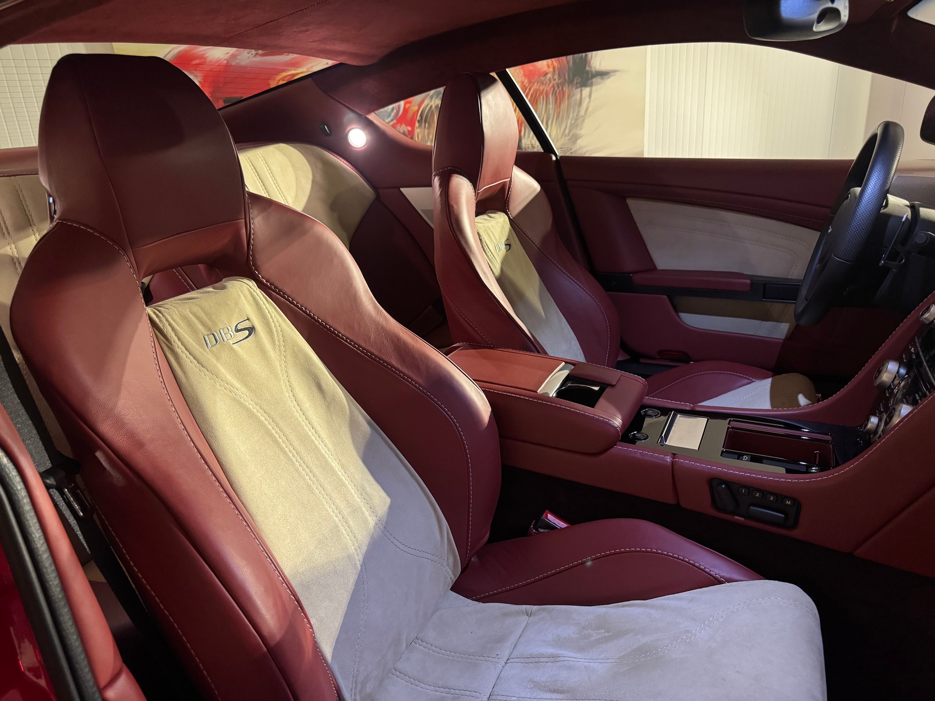 ASTON MARTIN DBS Coupé Touchtronic 2-image-24