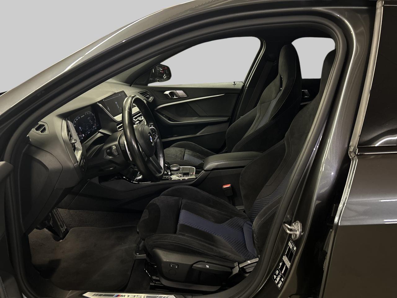 BMW M135i xDrive-image-12
