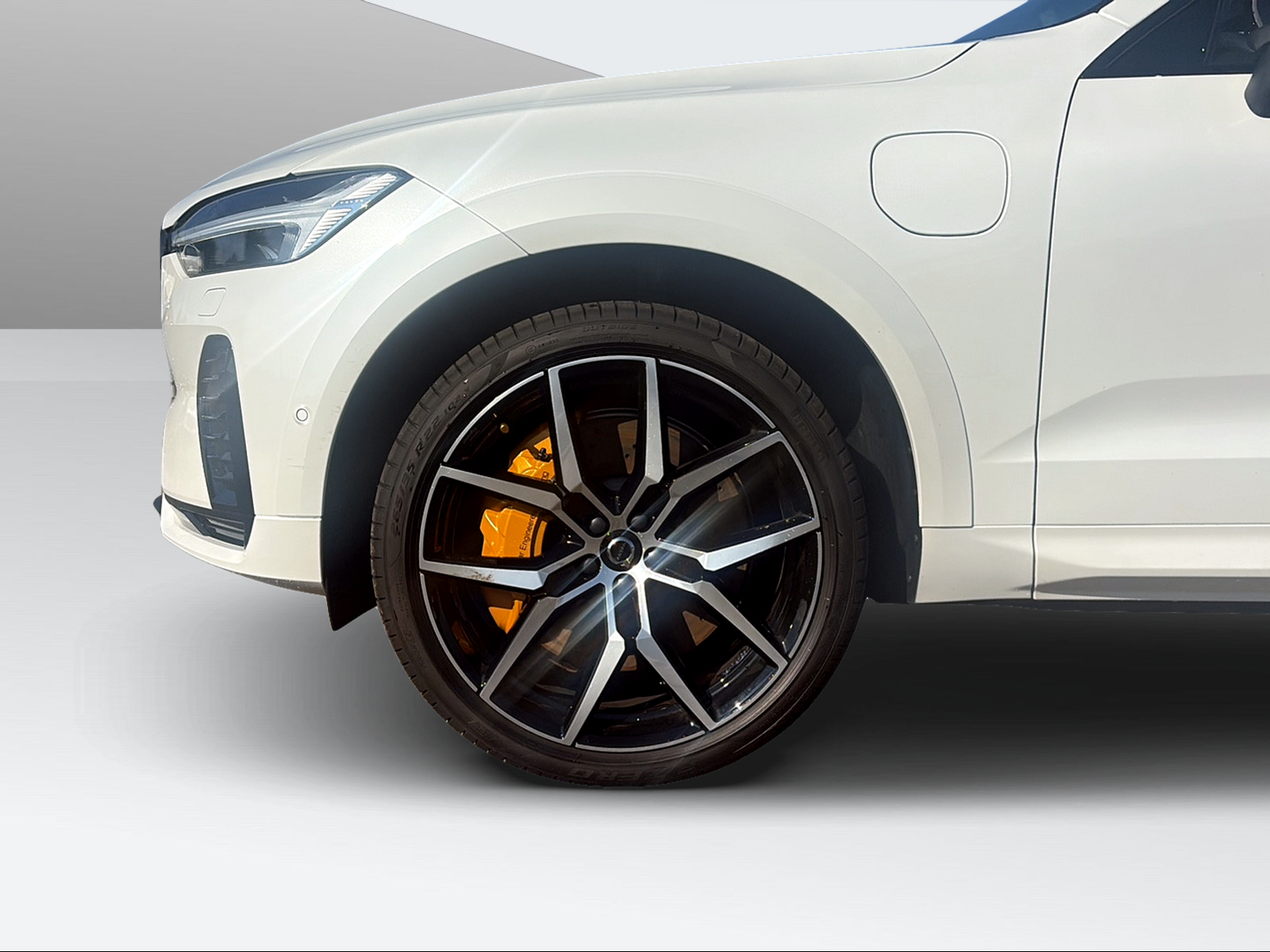 VOLVO XC60 2.0 T8 TE Polestar eAWD-image-8