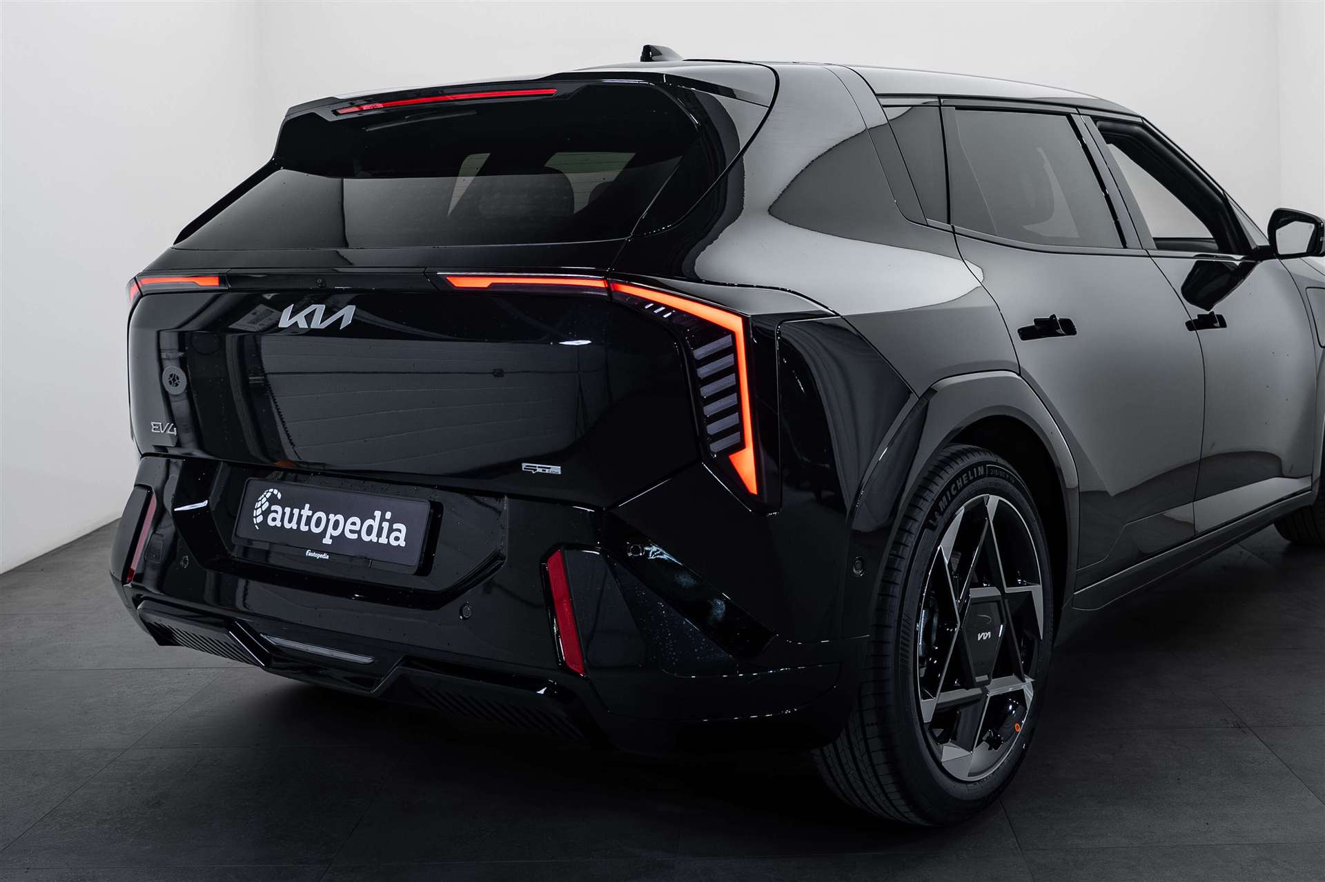KIA EV4 81,4 kWh GT-Line Automat 204PS NEW-image-3