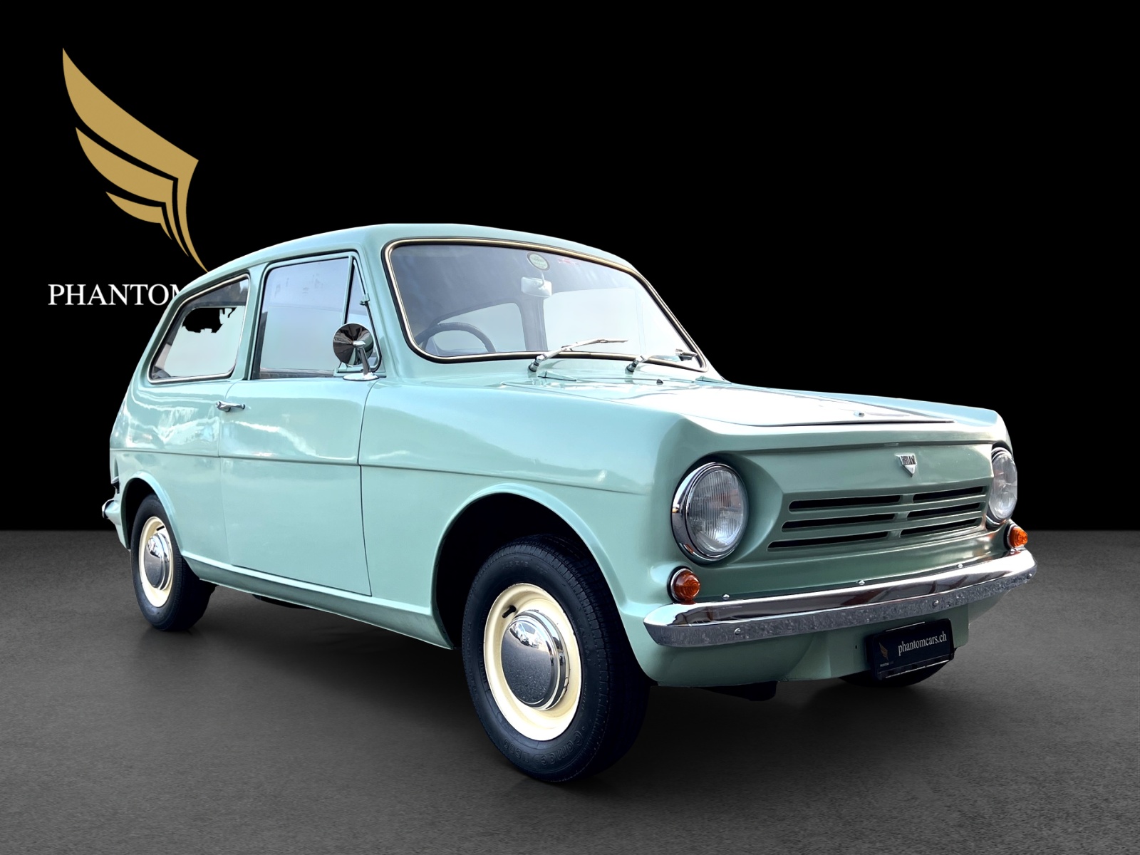 RELIANT Rebel 700 Saloon-showroom-element-1